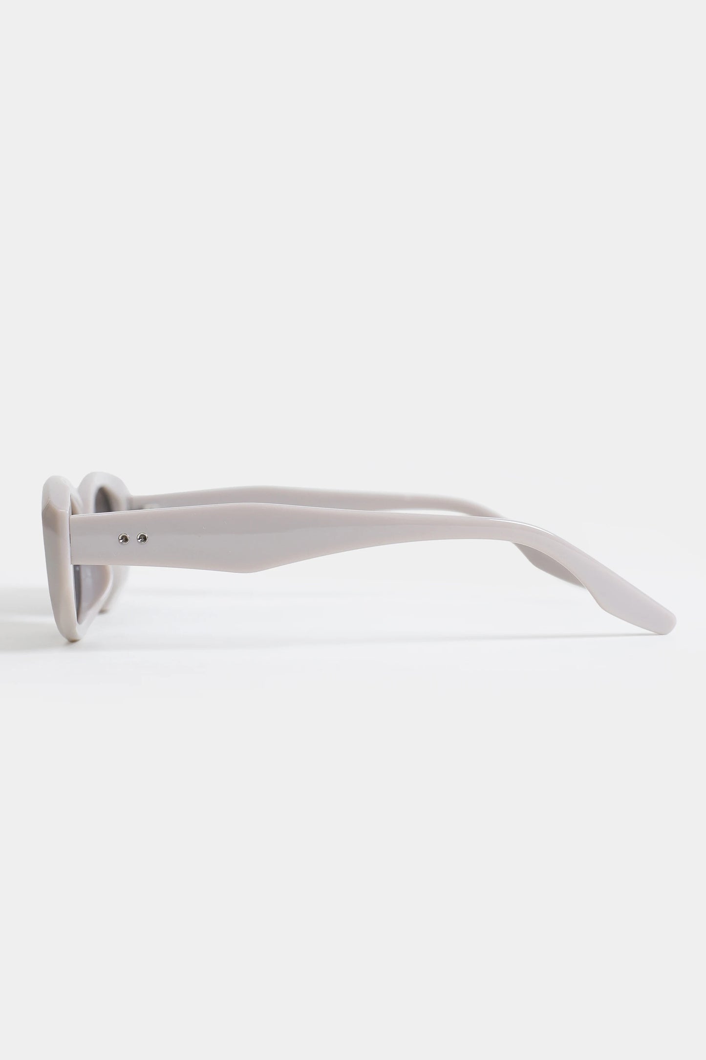 Oval Frame Sunglasses - Cougar Clothing