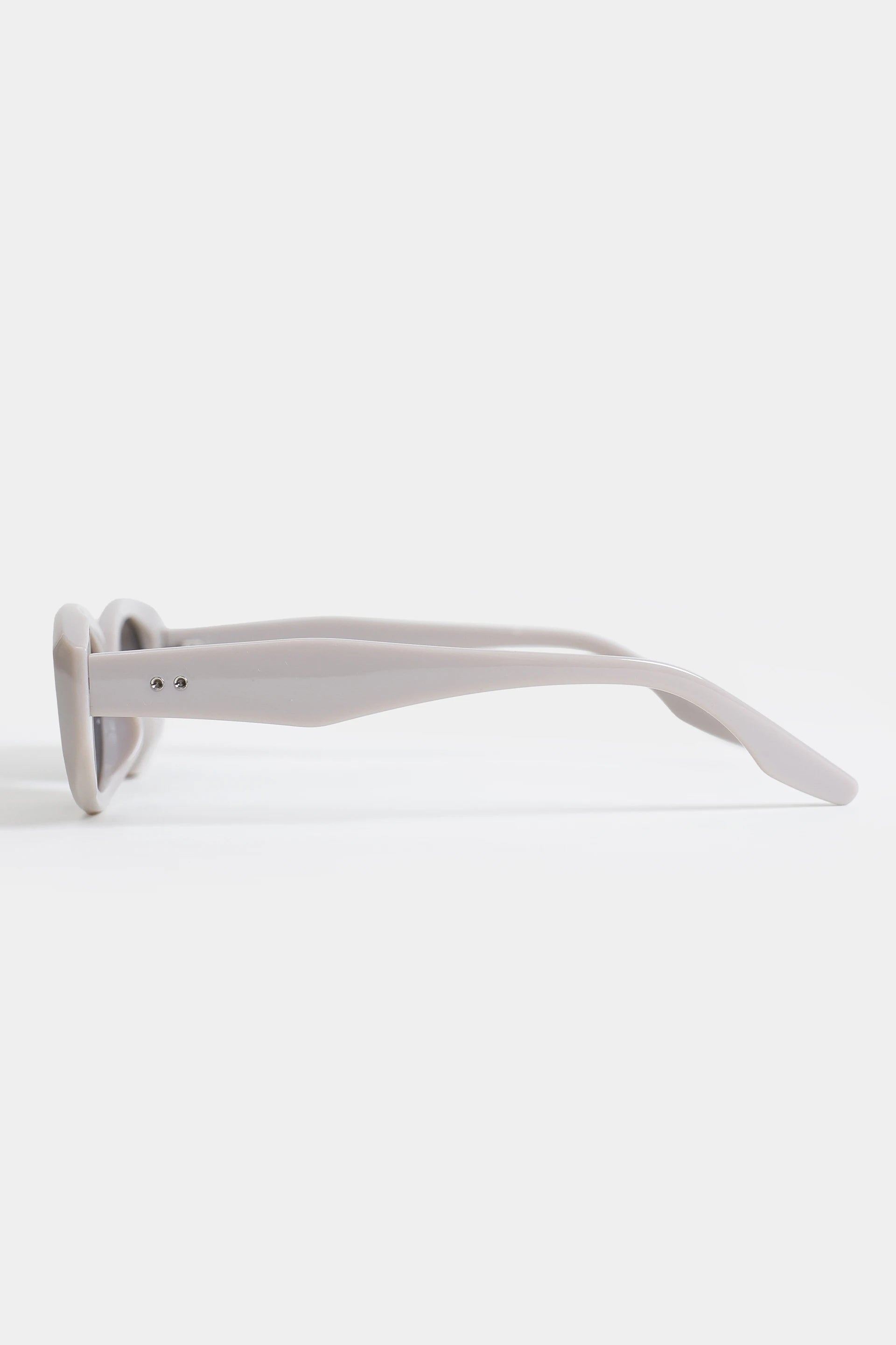Oval Frame Sunglasses - Cougar Clothing