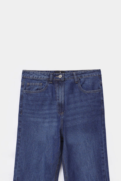 Straight Jeans With Raw Hem - Cougar Clothing