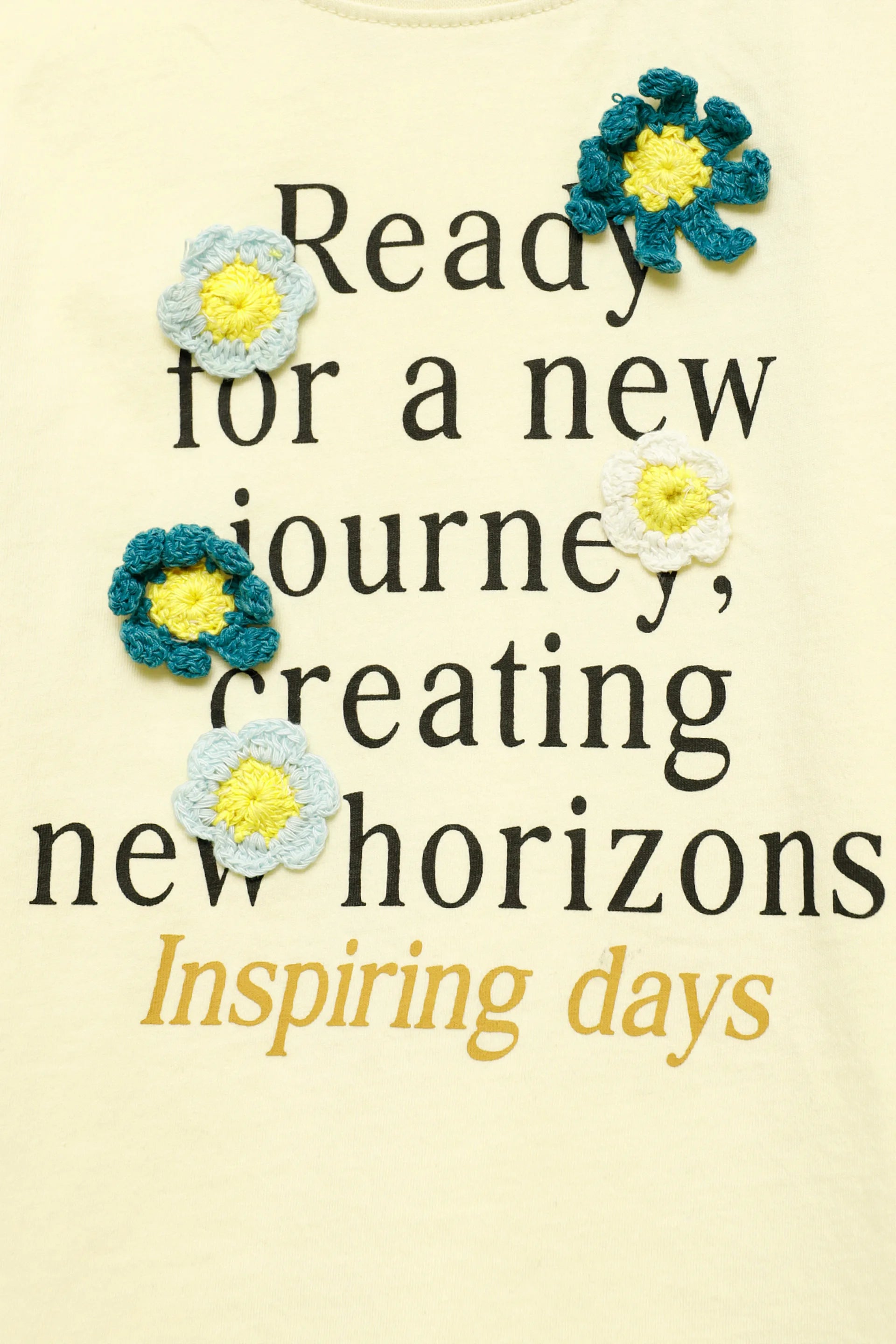 Slogan Printed T-Shirt With Knitted Flowers - Cougar Clothing