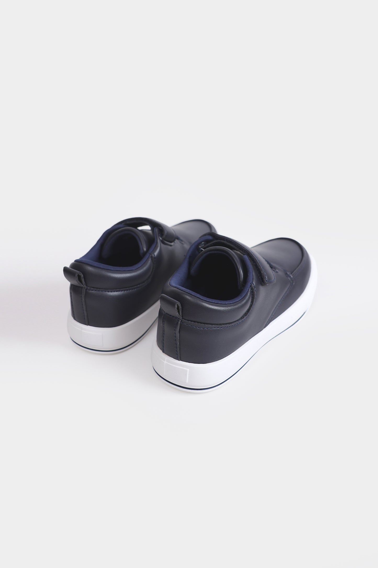 Velcro Sneakers - Cougar Clothing