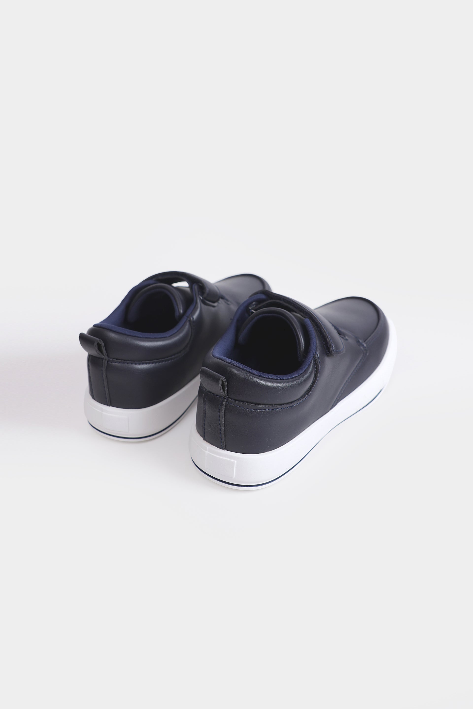 Velcro Sneakers - Cougar Clothing