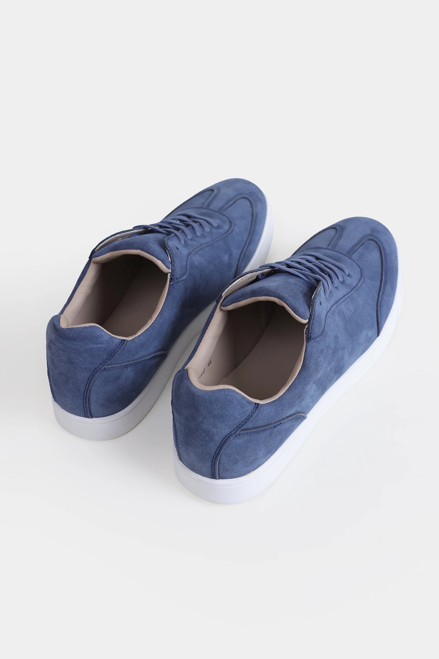 Low-Top Suede Sneakers - Cougar Clothing