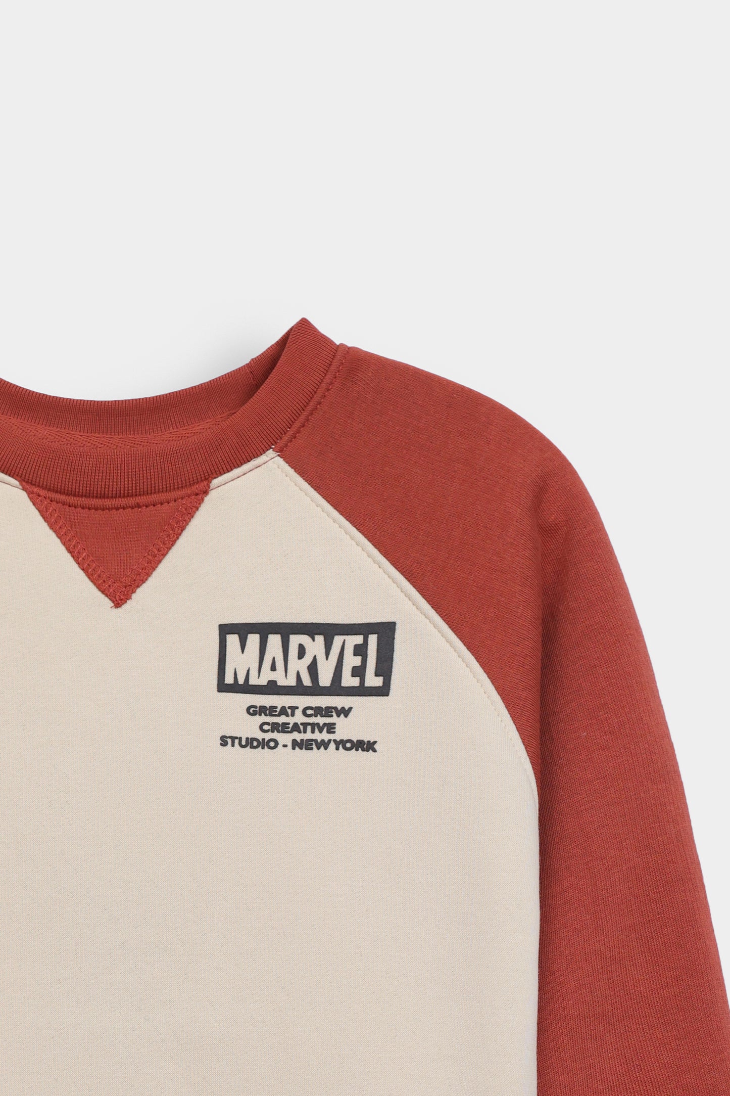 Contrast Raglan Sweatshirt - Cougar Clothing