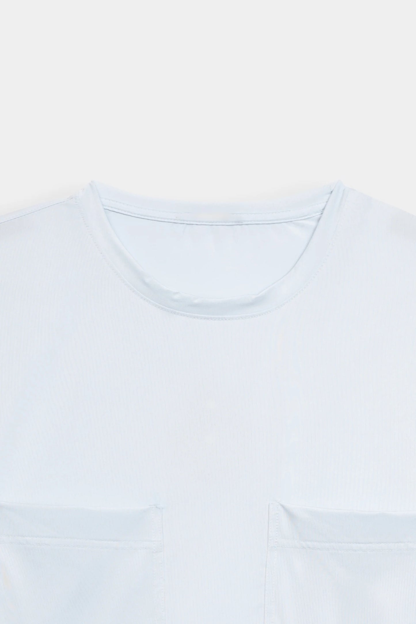 T-Shirt With Front Patch Pockets - Cougar Clothing