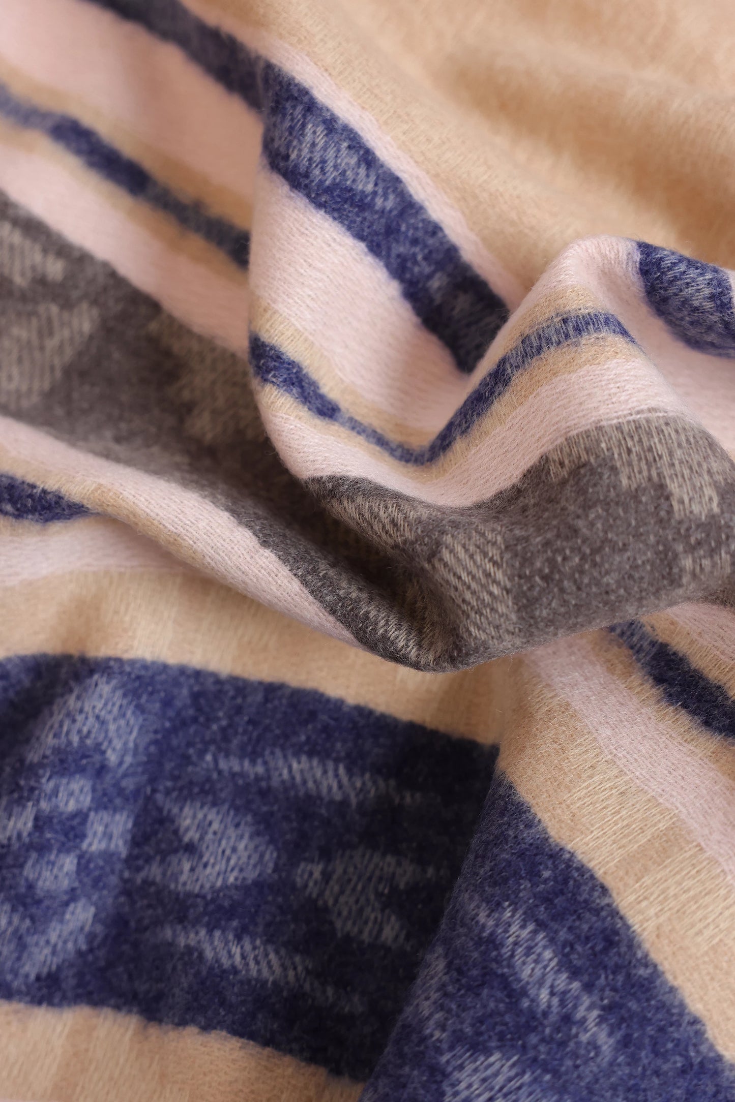 Striped Knitted Shawl - Cougar Clothing