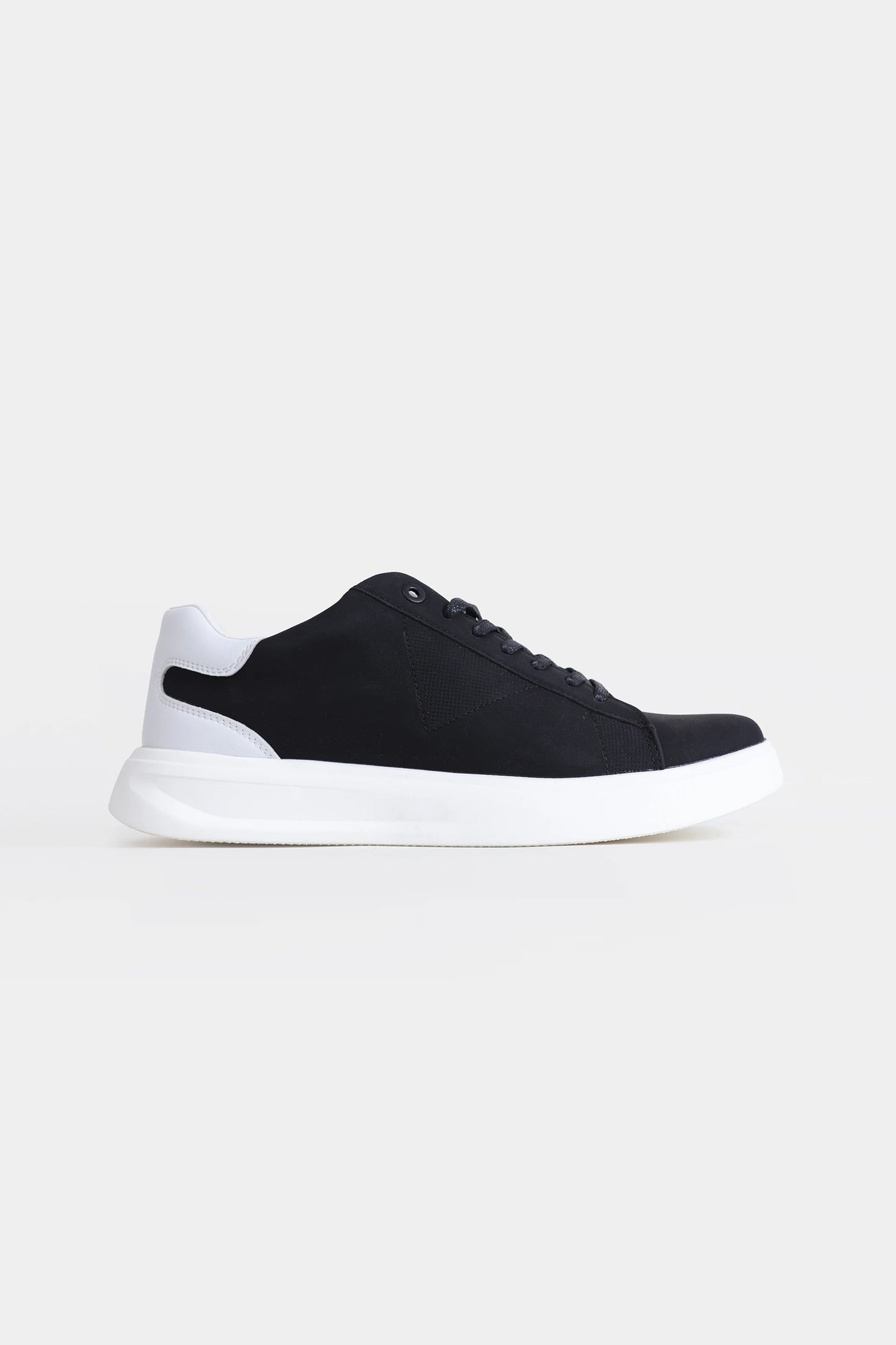 Sneakers - Cougar Clothing