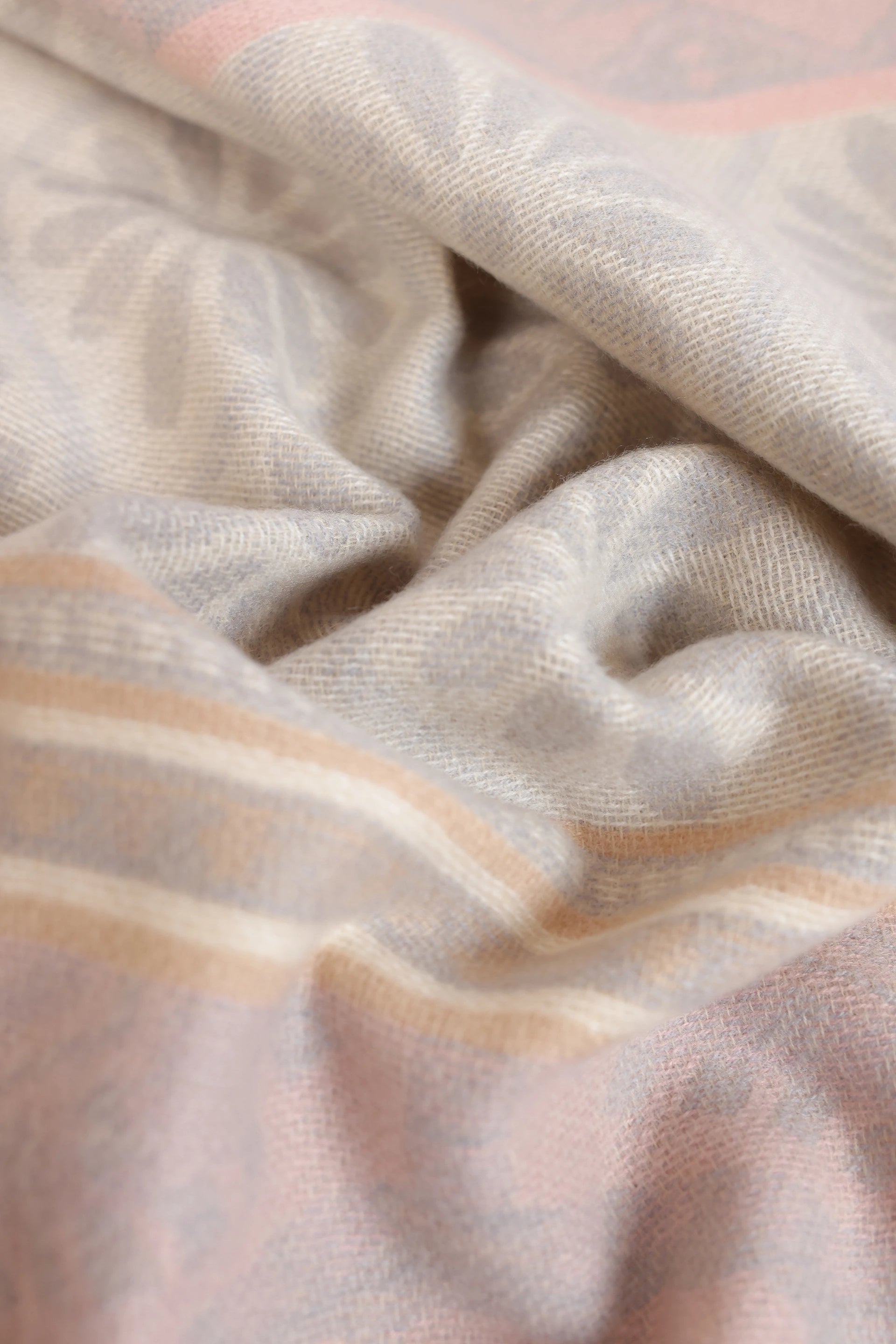 Floral Pattern Knit Shawl - Cougar Clothing