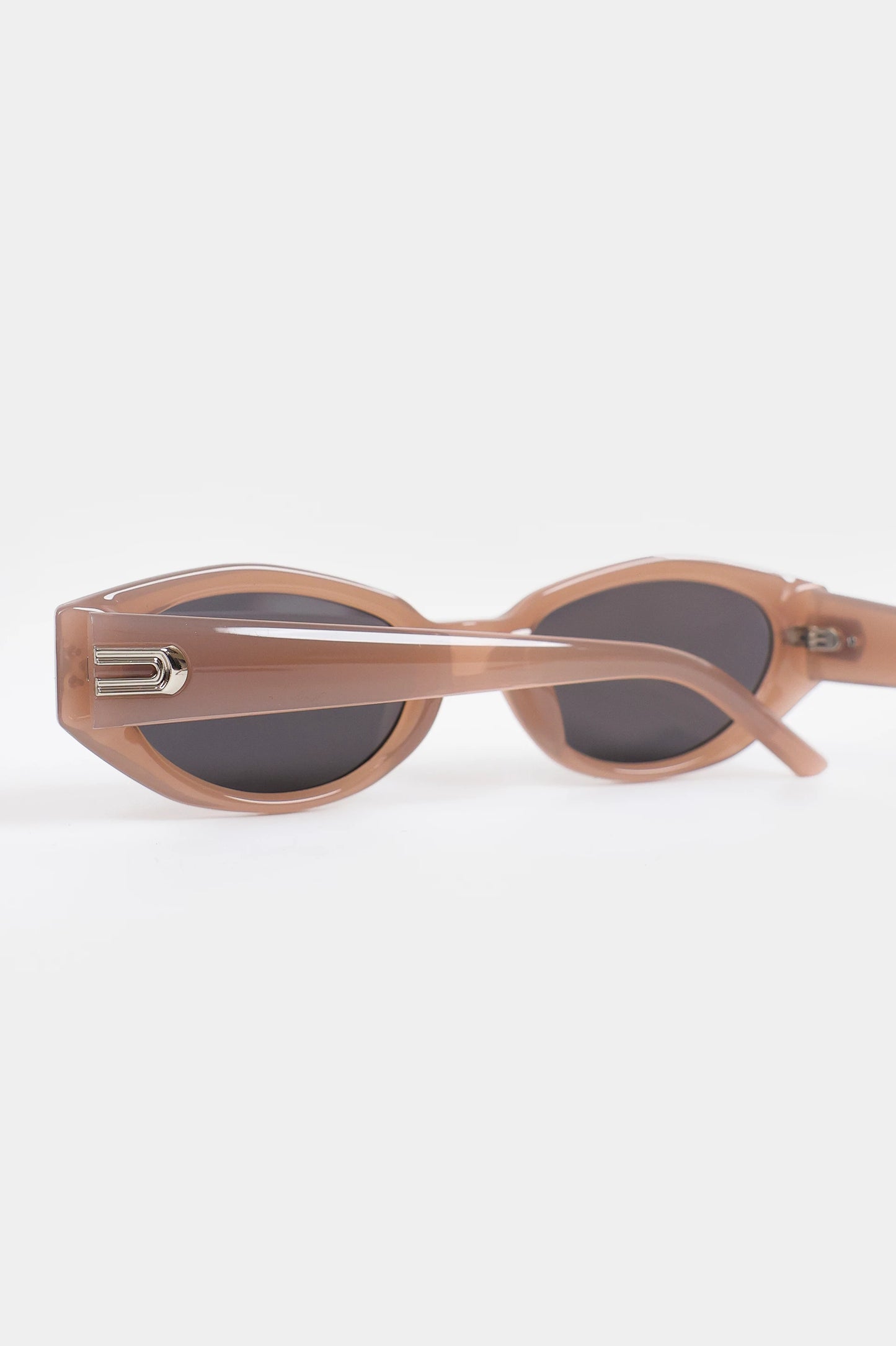 Upswept Sunglasses - Cougar Clothing