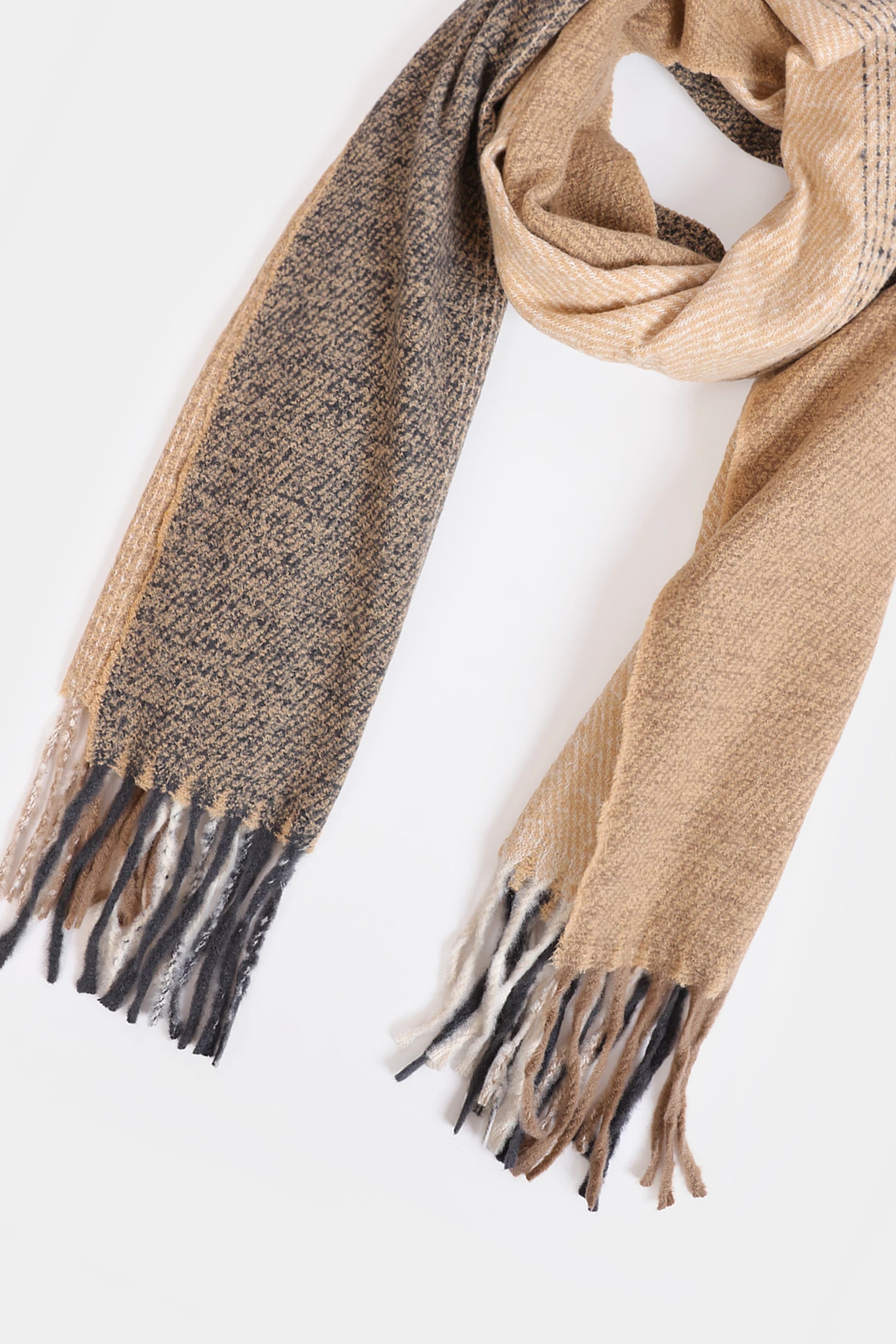 Two-Tone Knitted Shawl - Cougar Clothing