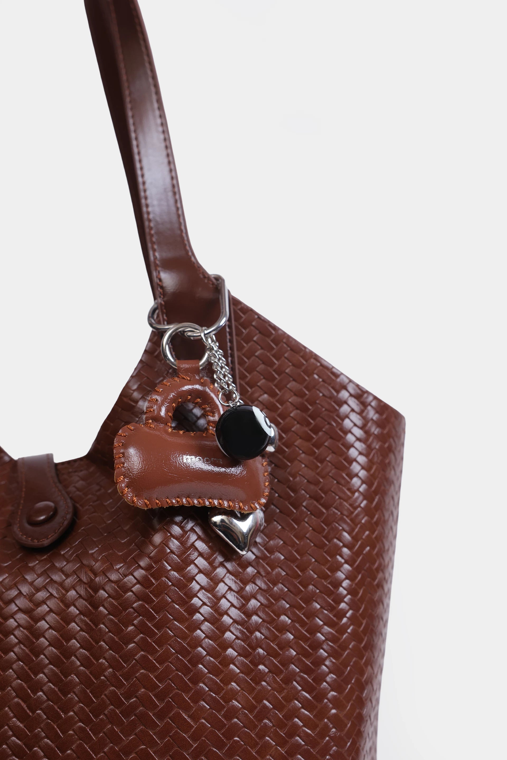 Textured Tote With Drawstring Pouch - Cougar Clothing