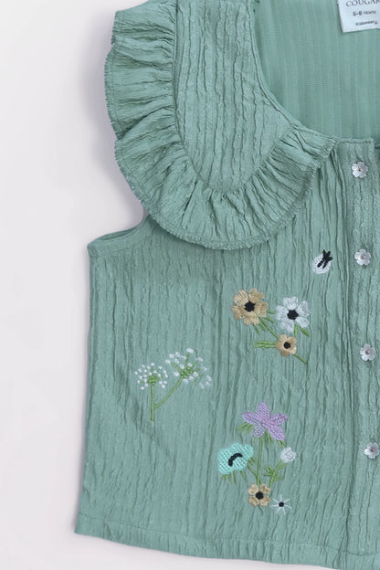 Bib Collar Embroidered Top - Cougar Clothing