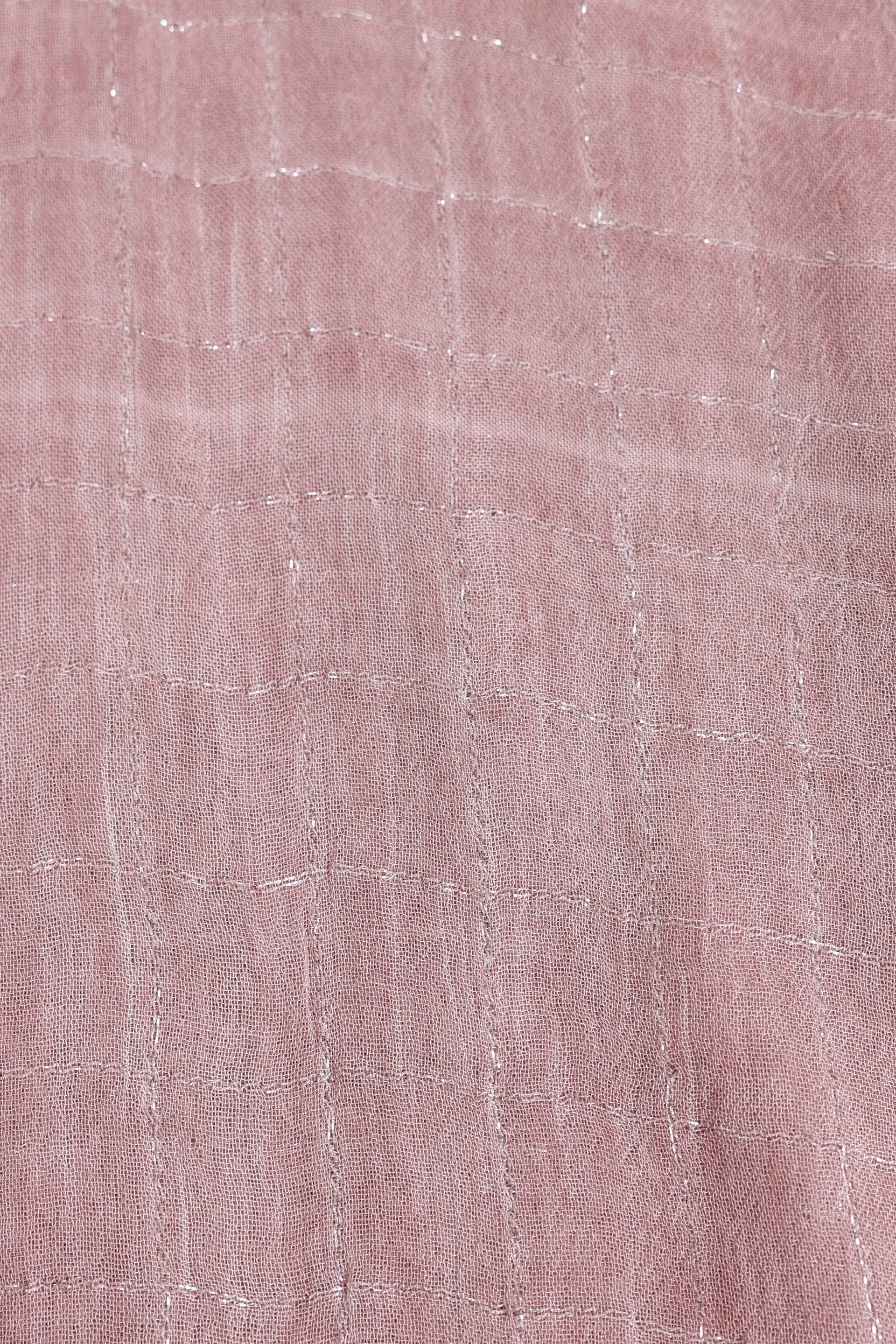 Breathable Shimmering Scarf - Cougar Clothing