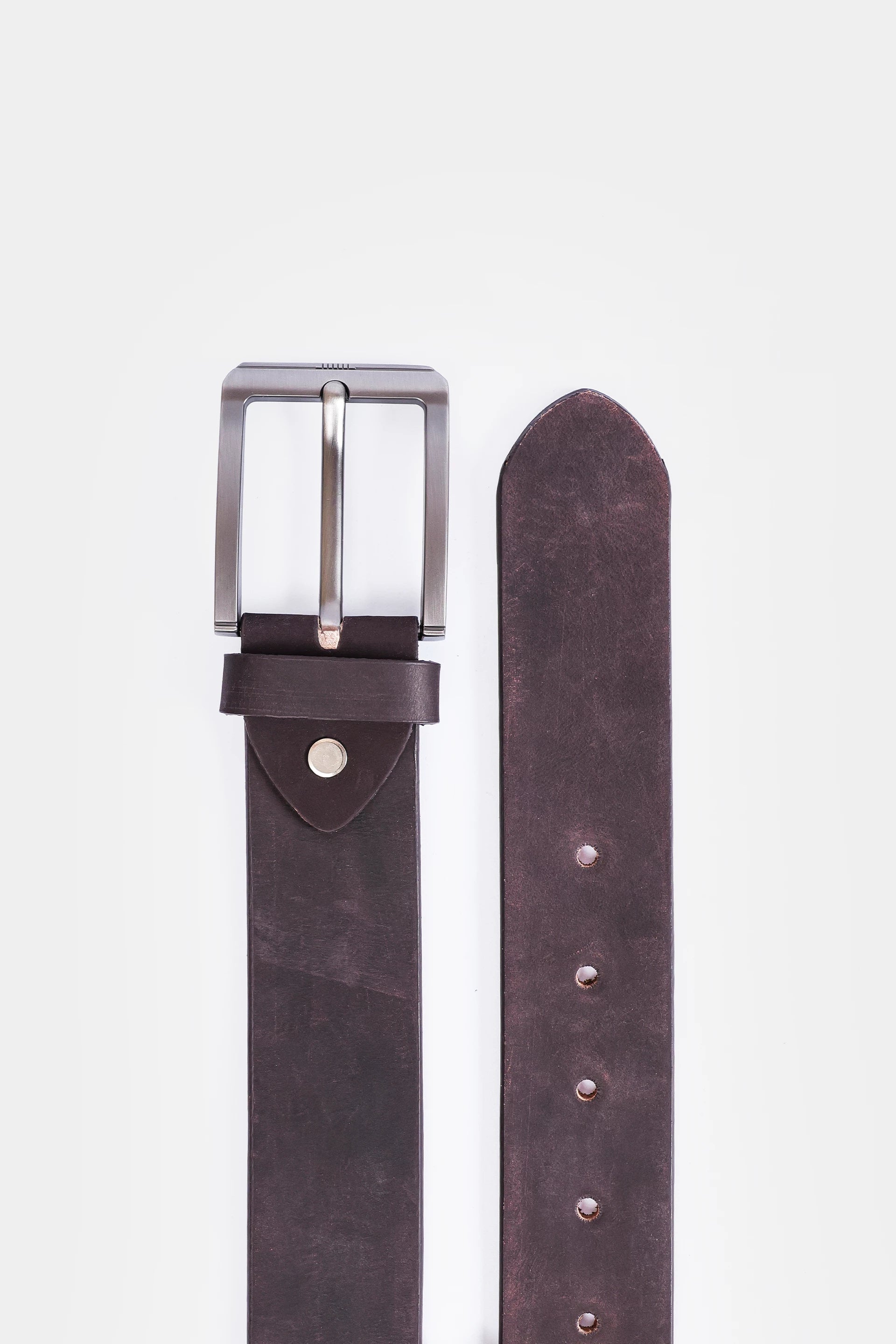 Basic Leather Belt With Silver Tone Buckle - Cougar Clothing