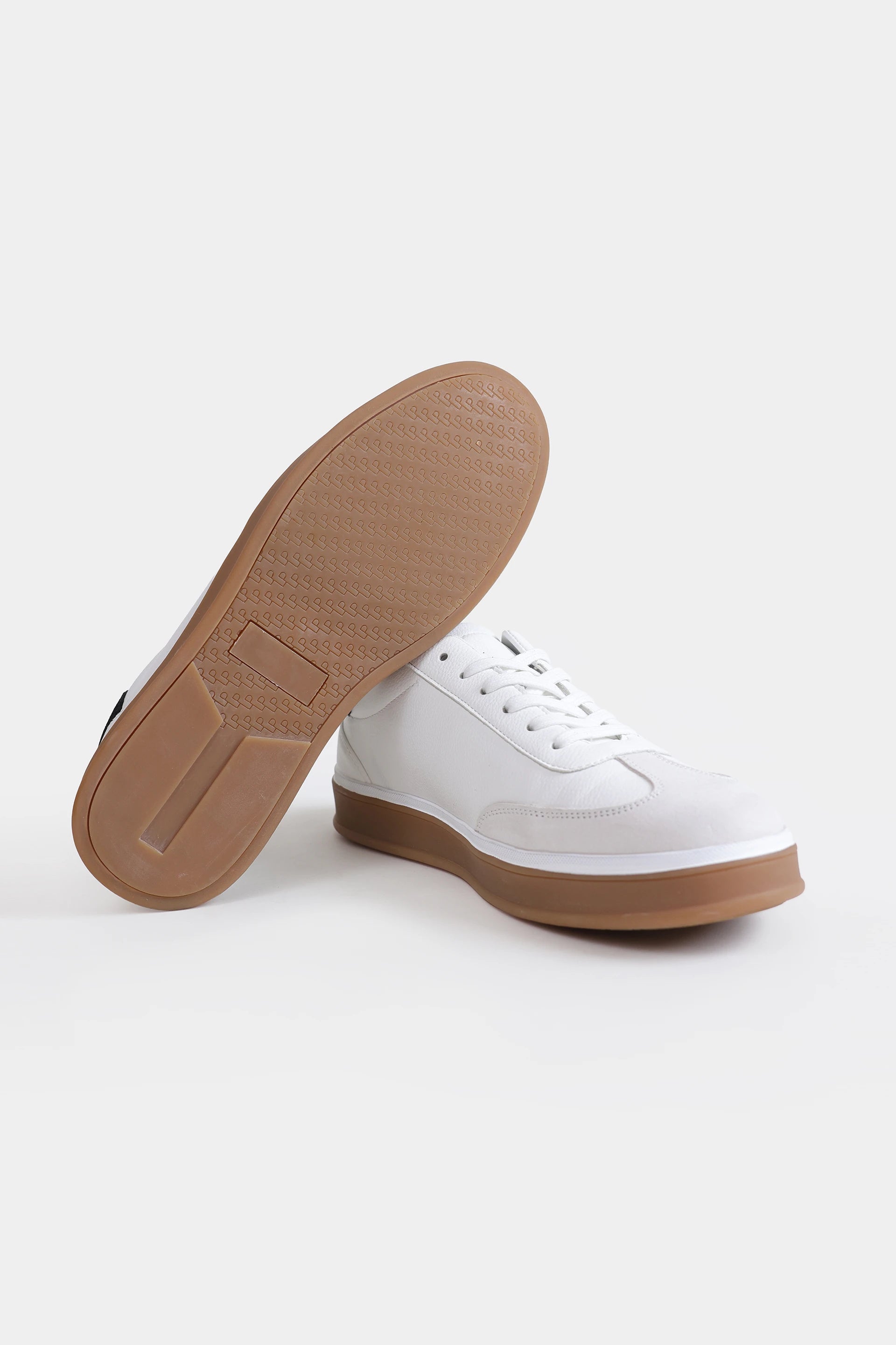 Multi-Piece Sneakers - Cougar Clothing