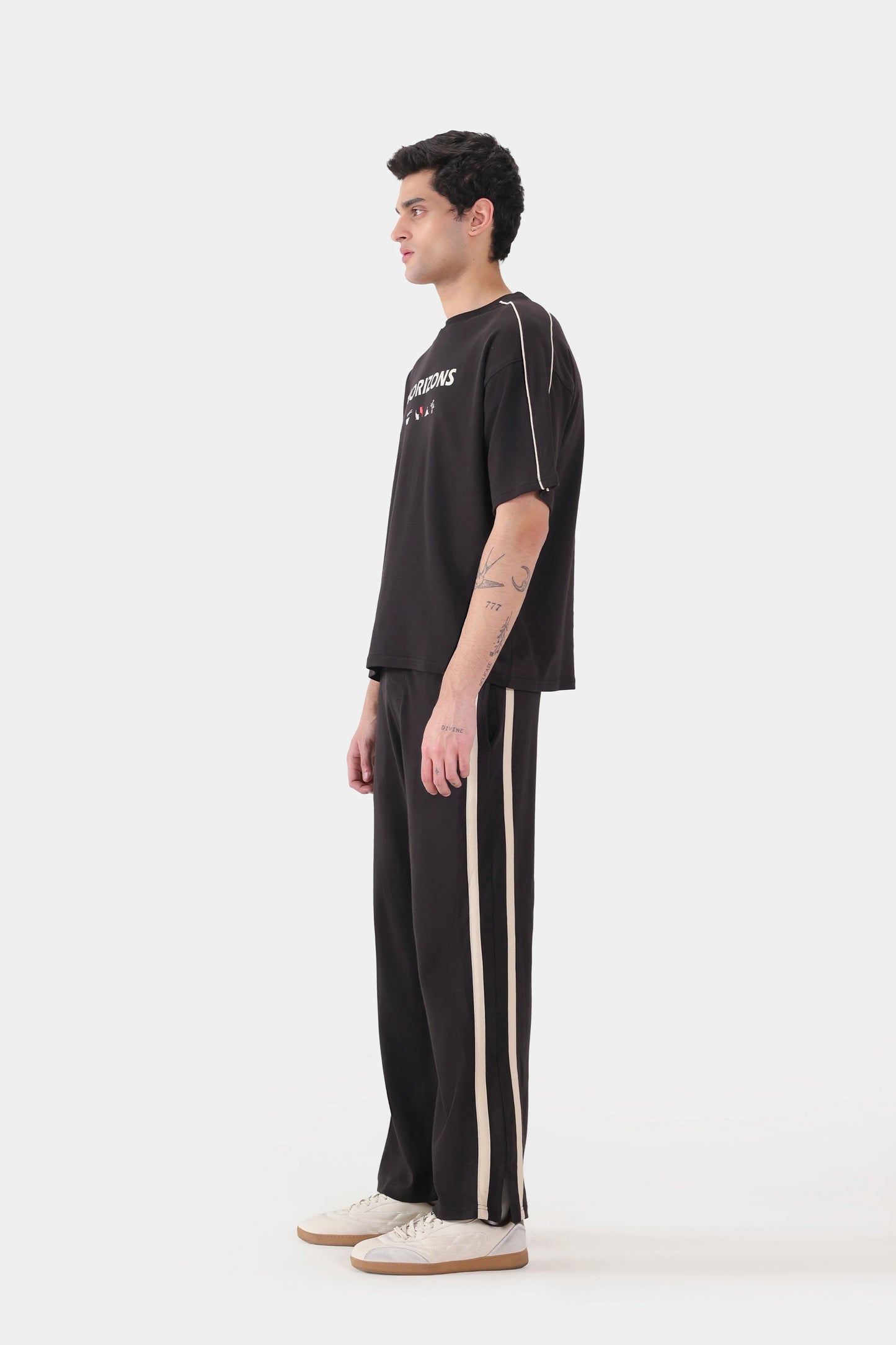 Horizons T-Shirt - Cougar Clothing