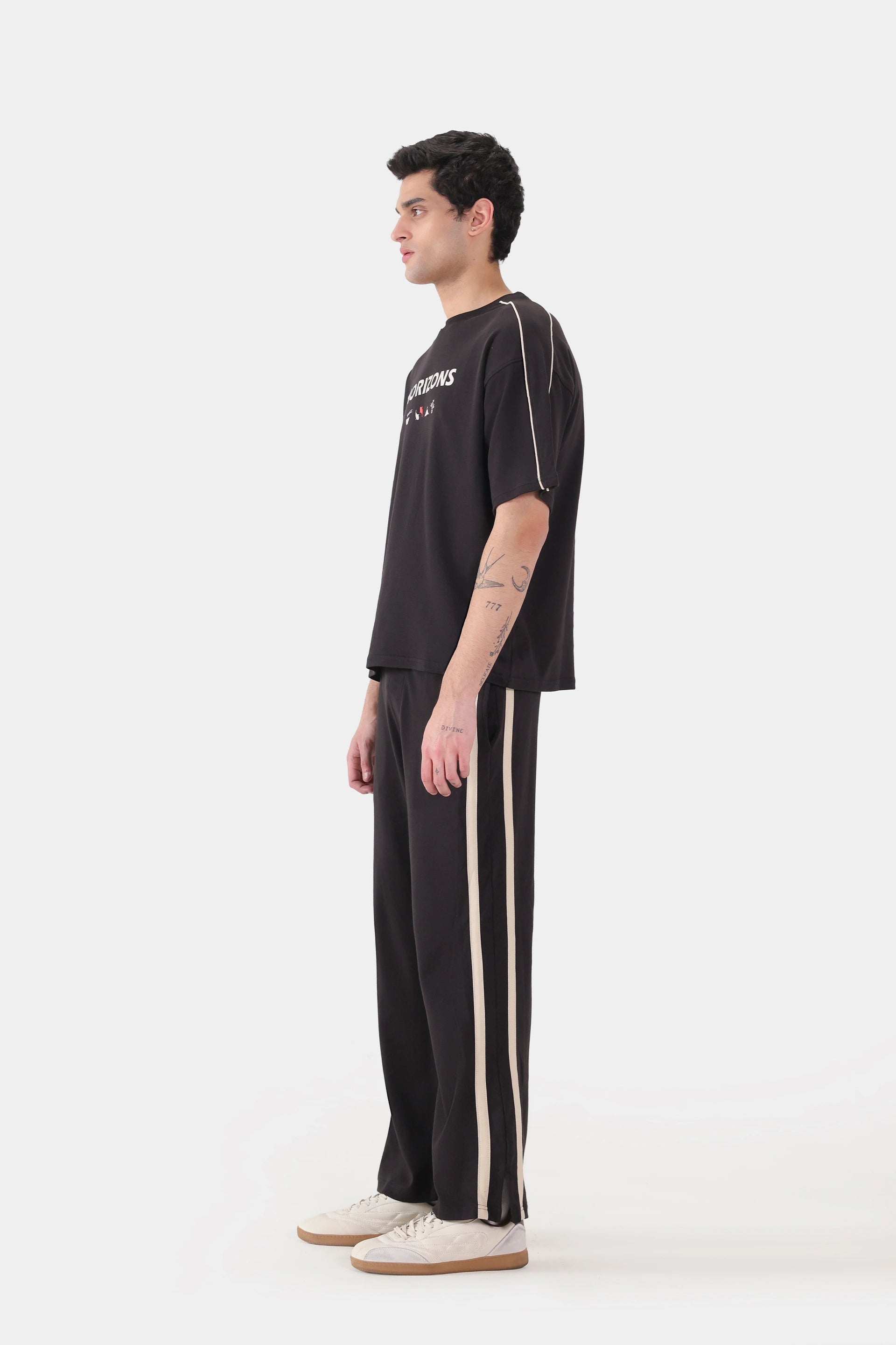 Horizons T-Shirt - Cougar Clothing