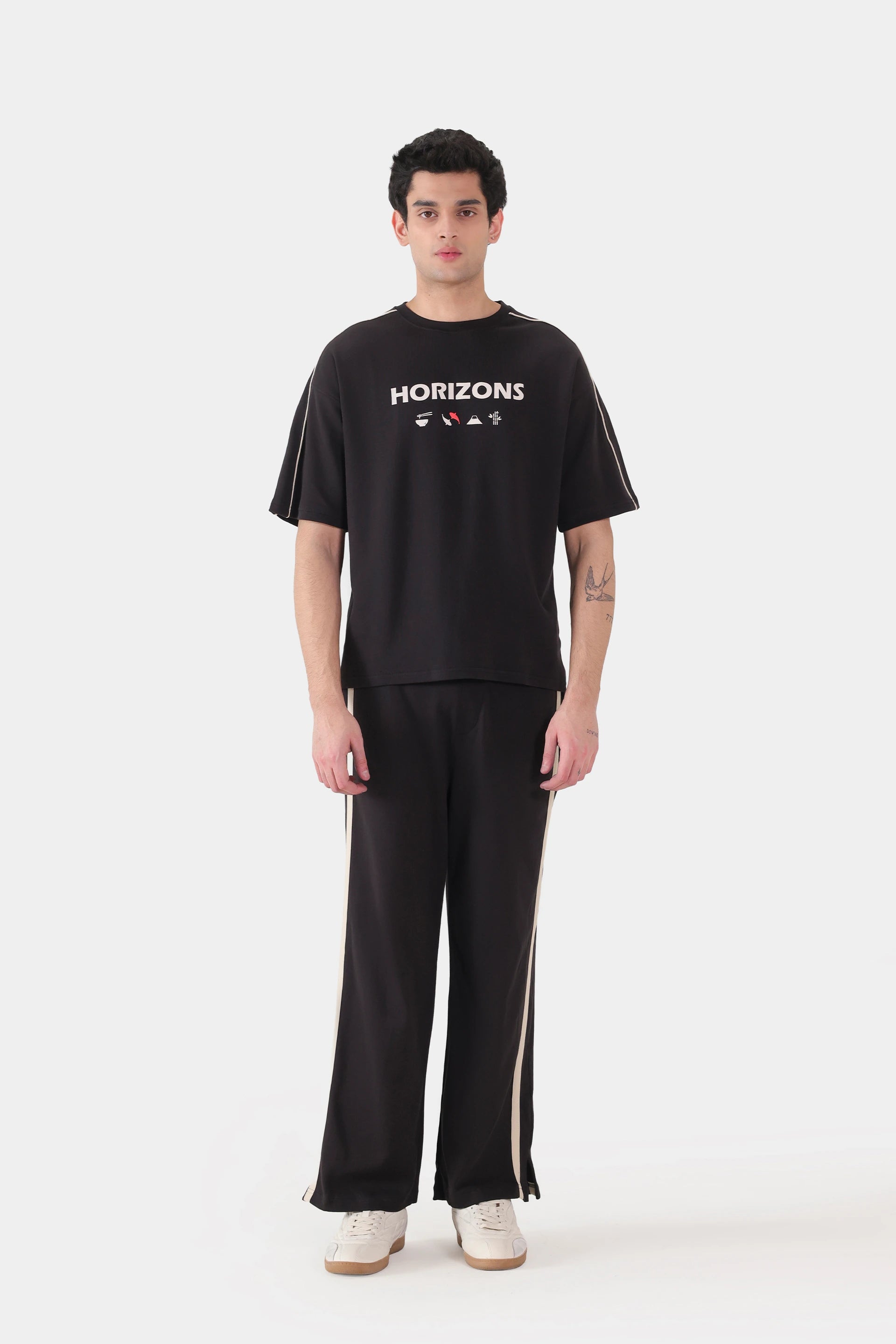 Horizons T-Shirt - Cougar Clothing