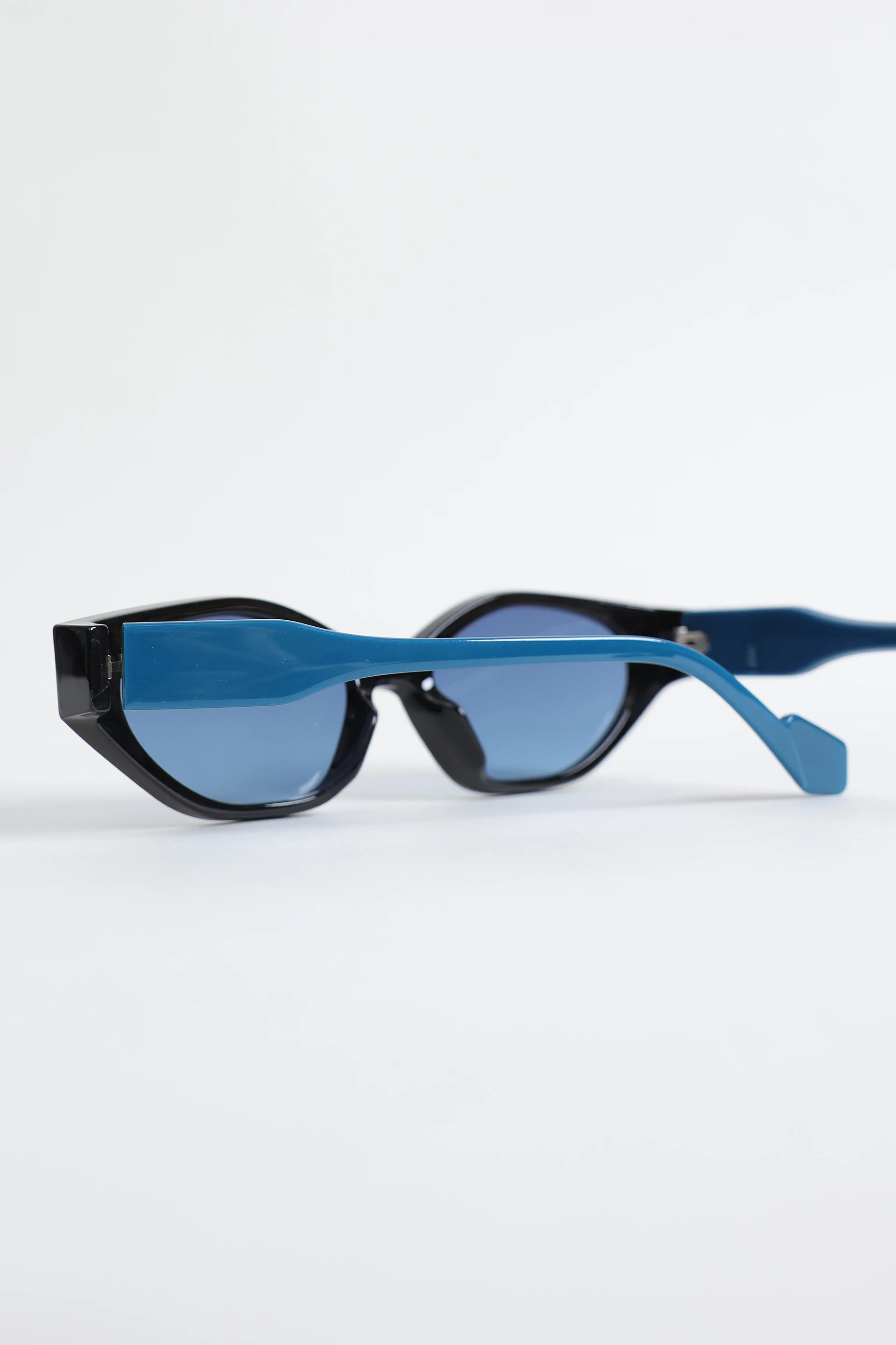 Geometric Sunglasses - Cougar Clothing
