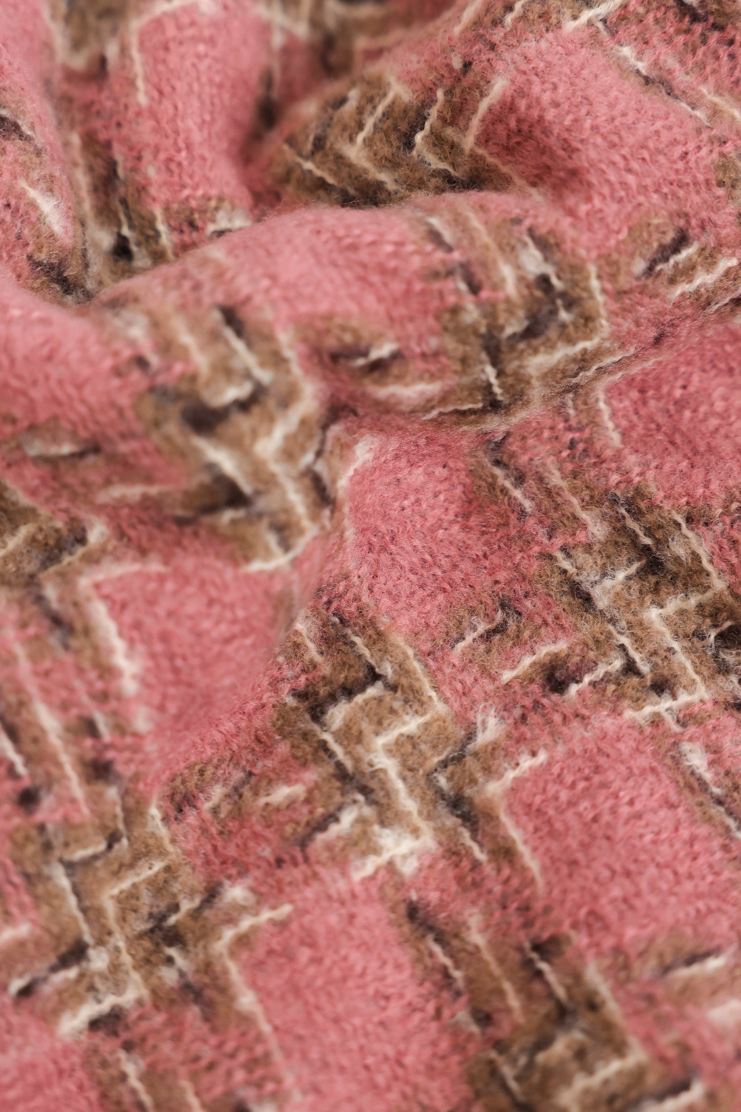 Contrast Check Pattern Knitted Shawl - Cougar Clothing