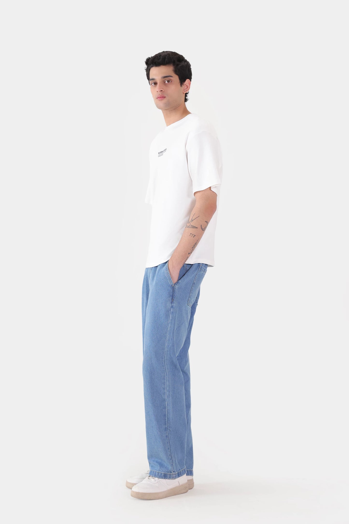 Relaxed Graphic T-Shirt - Cougar Clothing