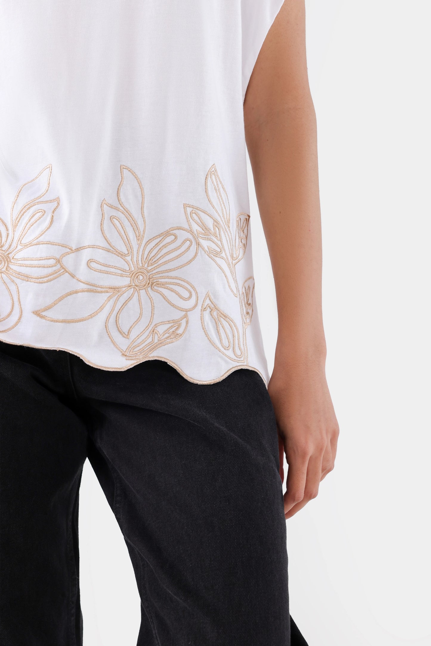 Embroidered Sleeveless T-Shirt - Cougar Clothing