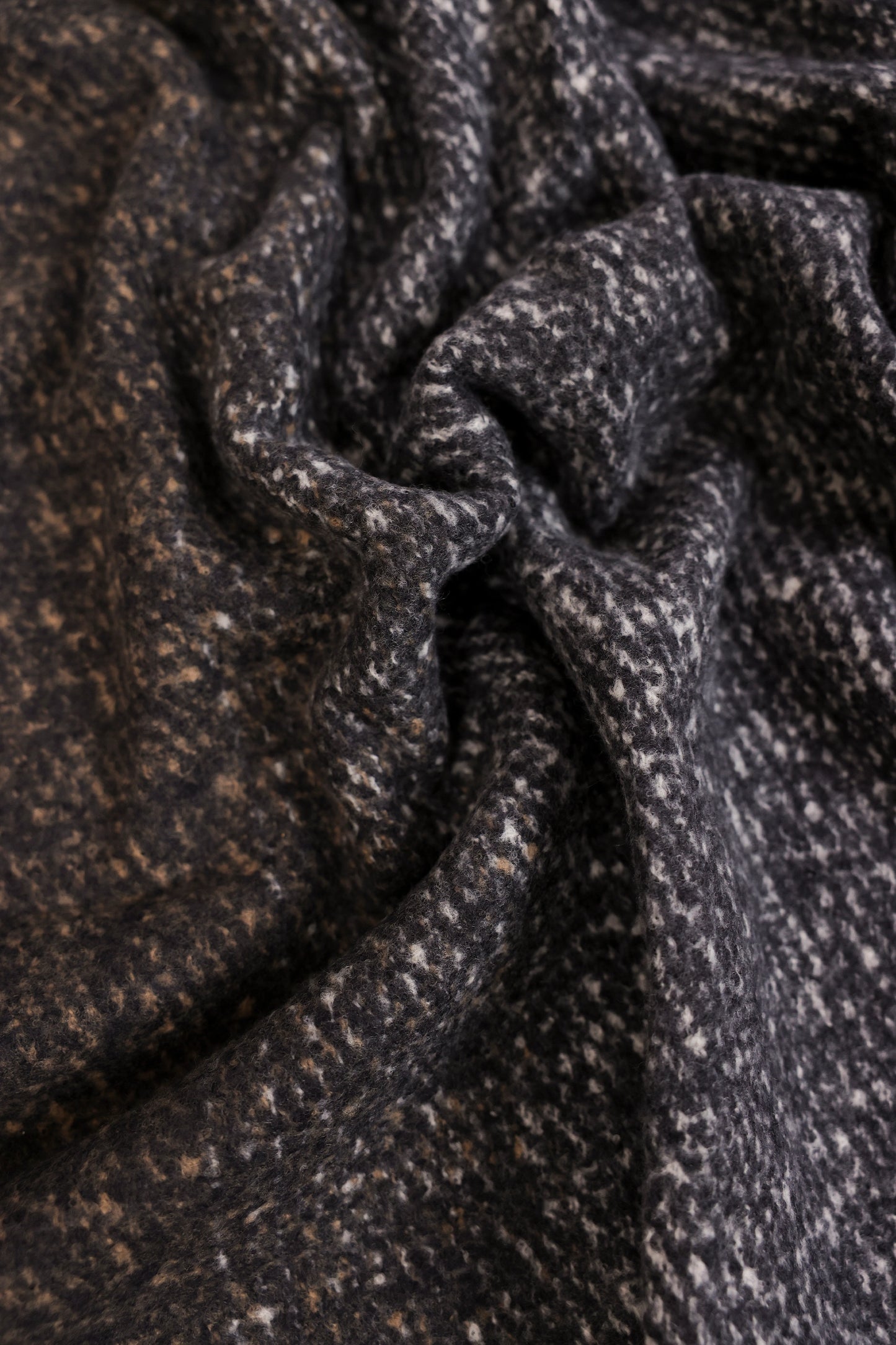 Knitted Shawl With Contrast Fringes - Cougar Clothing