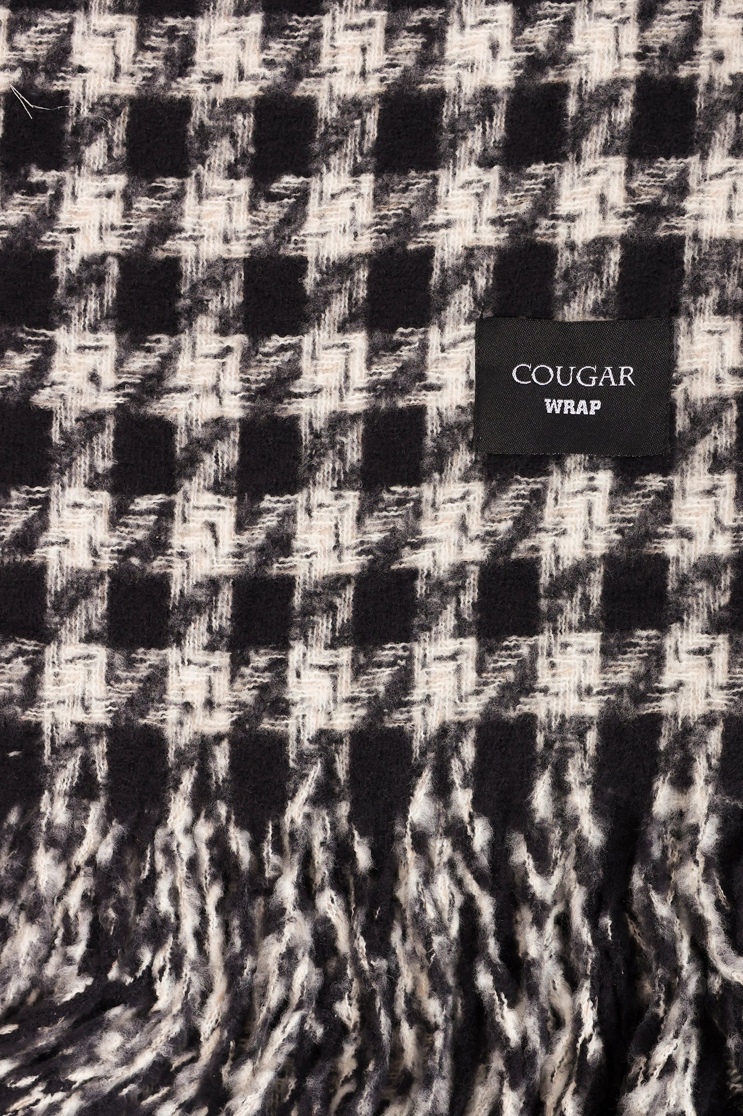 Houndstooth Pattern Knitted Shawl - Cougar Clothing