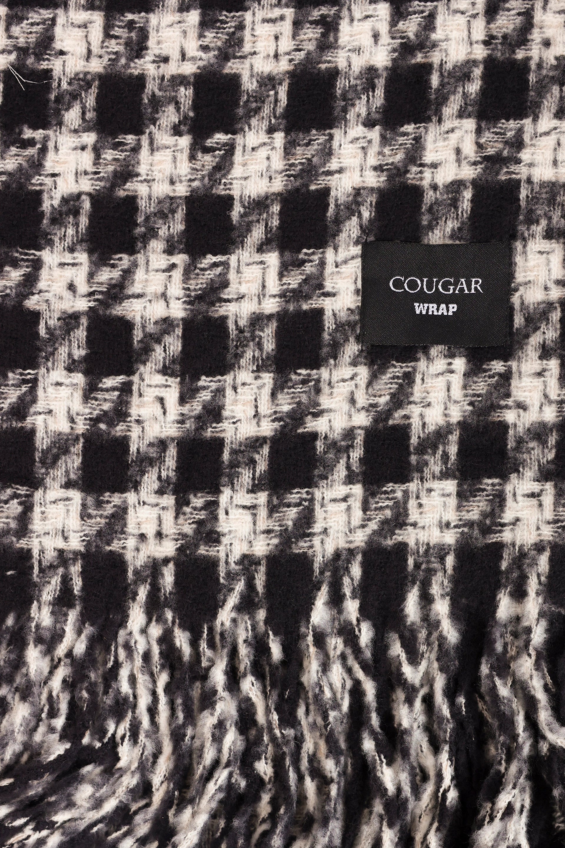 Houndstooth Pattern Knitted Shawl - Cougar Clothing