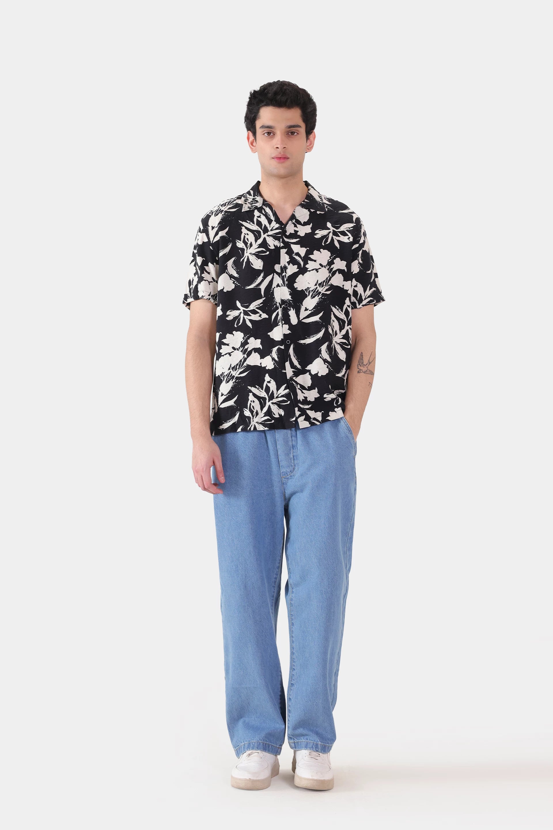 Resort Relaxed Shirt - Cougar Clothing