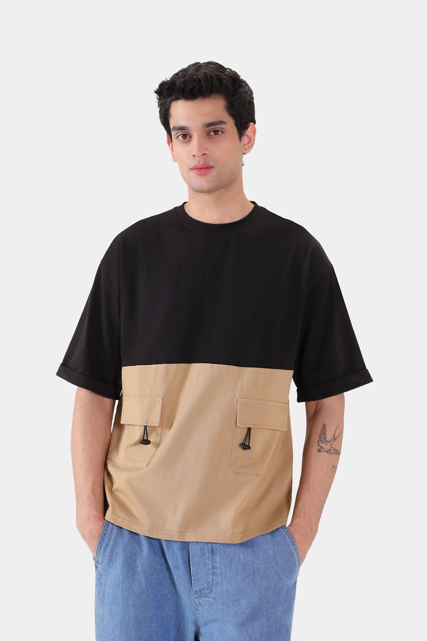 Oversized T-Shirt With Flap Pockets - Cougar Clothing