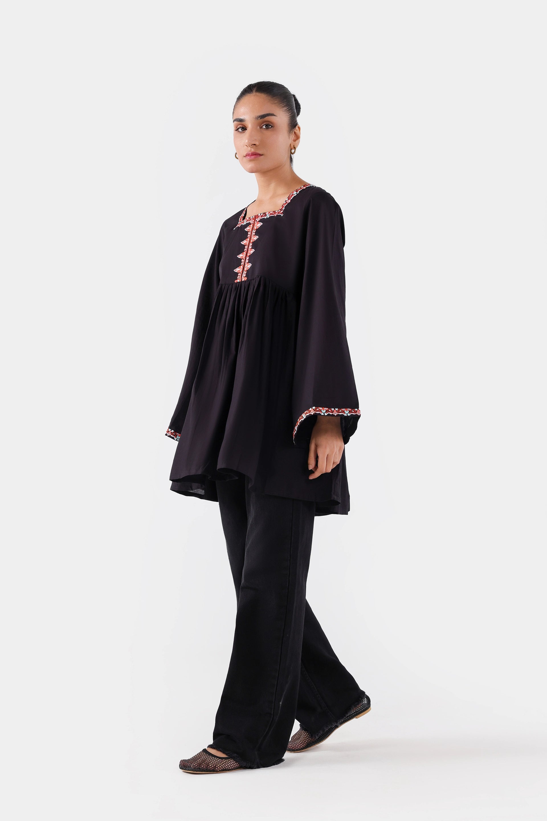 Boho Embroidered Tunic - Cougar Clothing