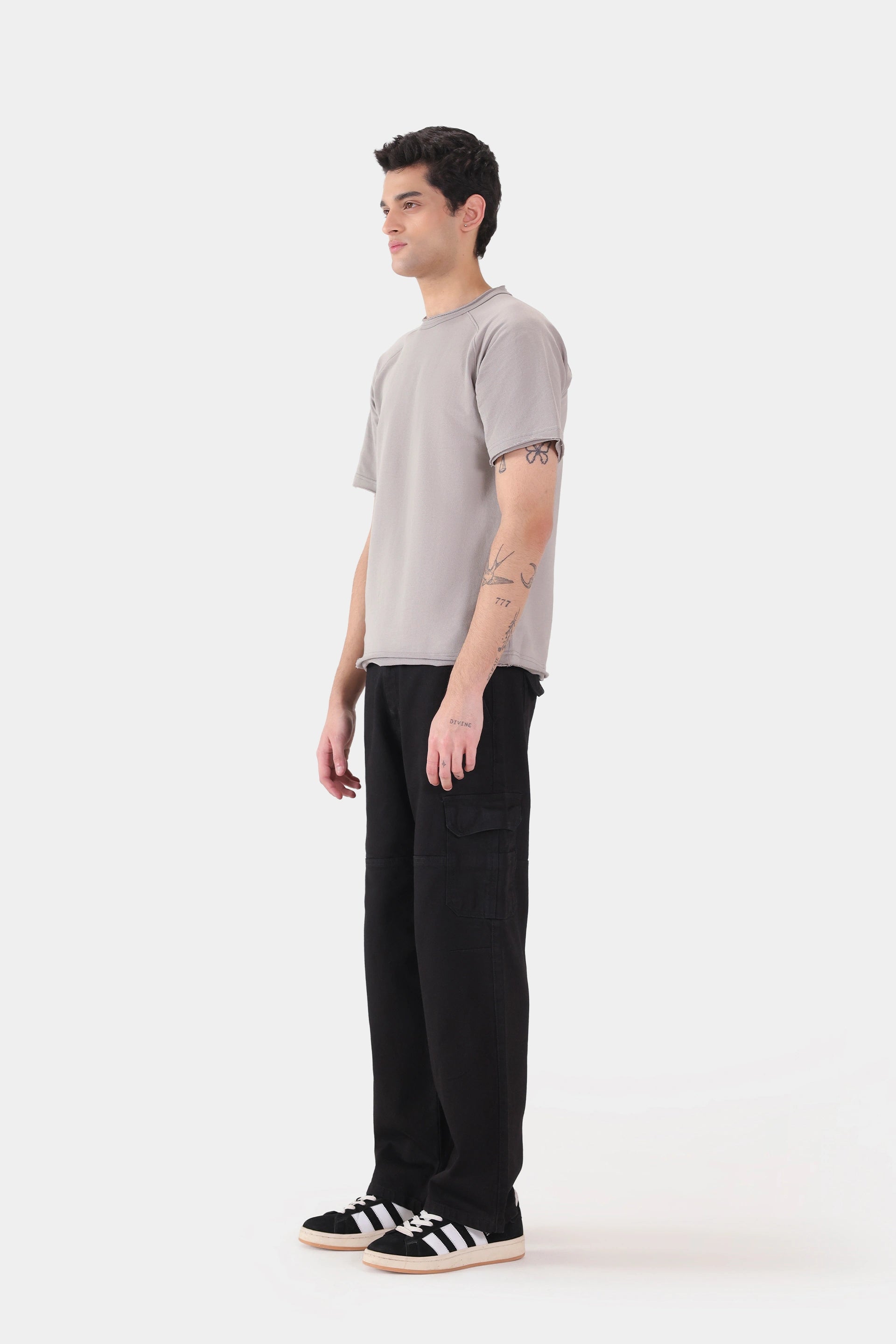 Basic Relaxed T-Shirt - Cougar Clothing