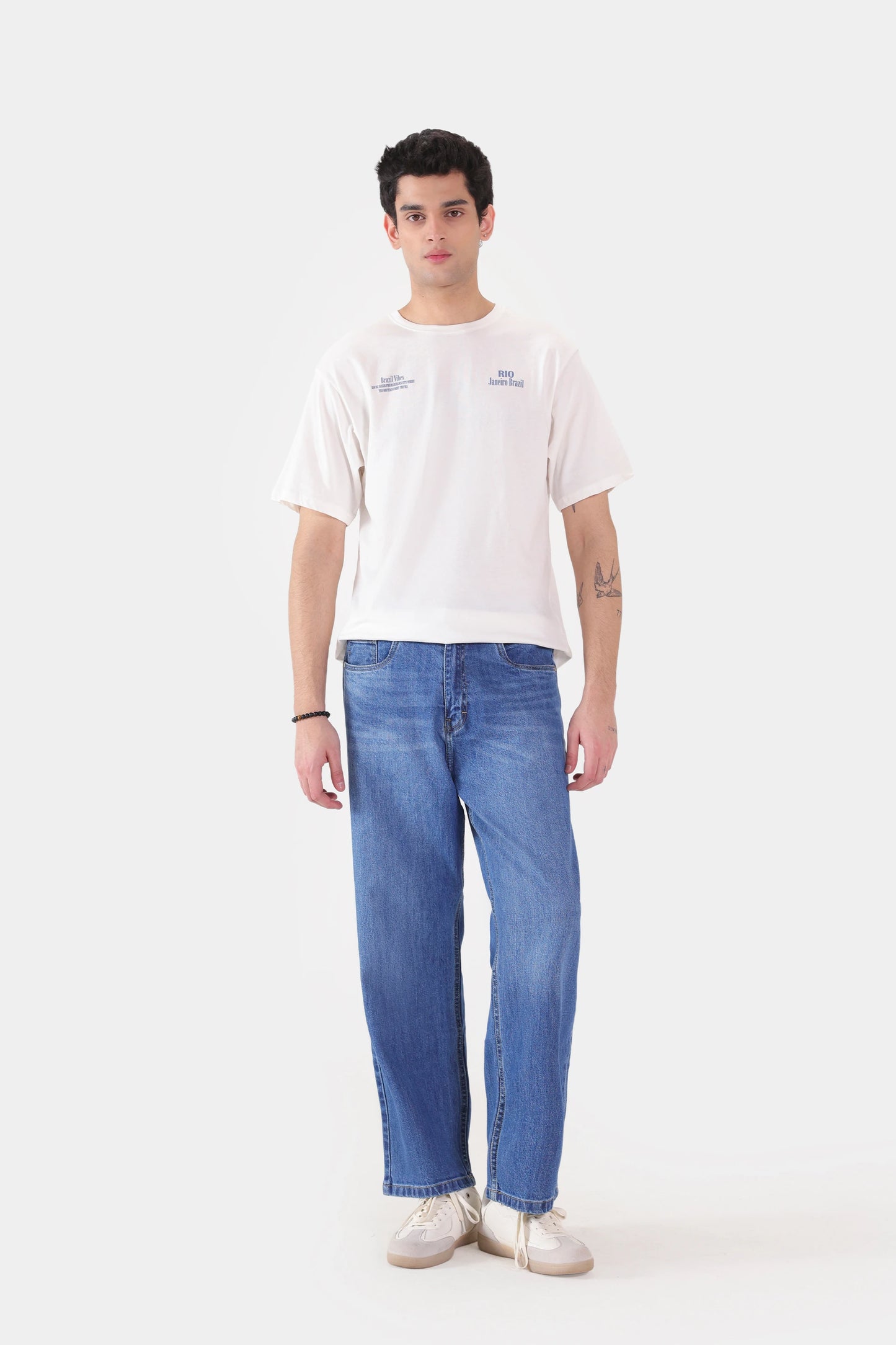 Relaxed Graphic T-Shirt - Cougar Clothing