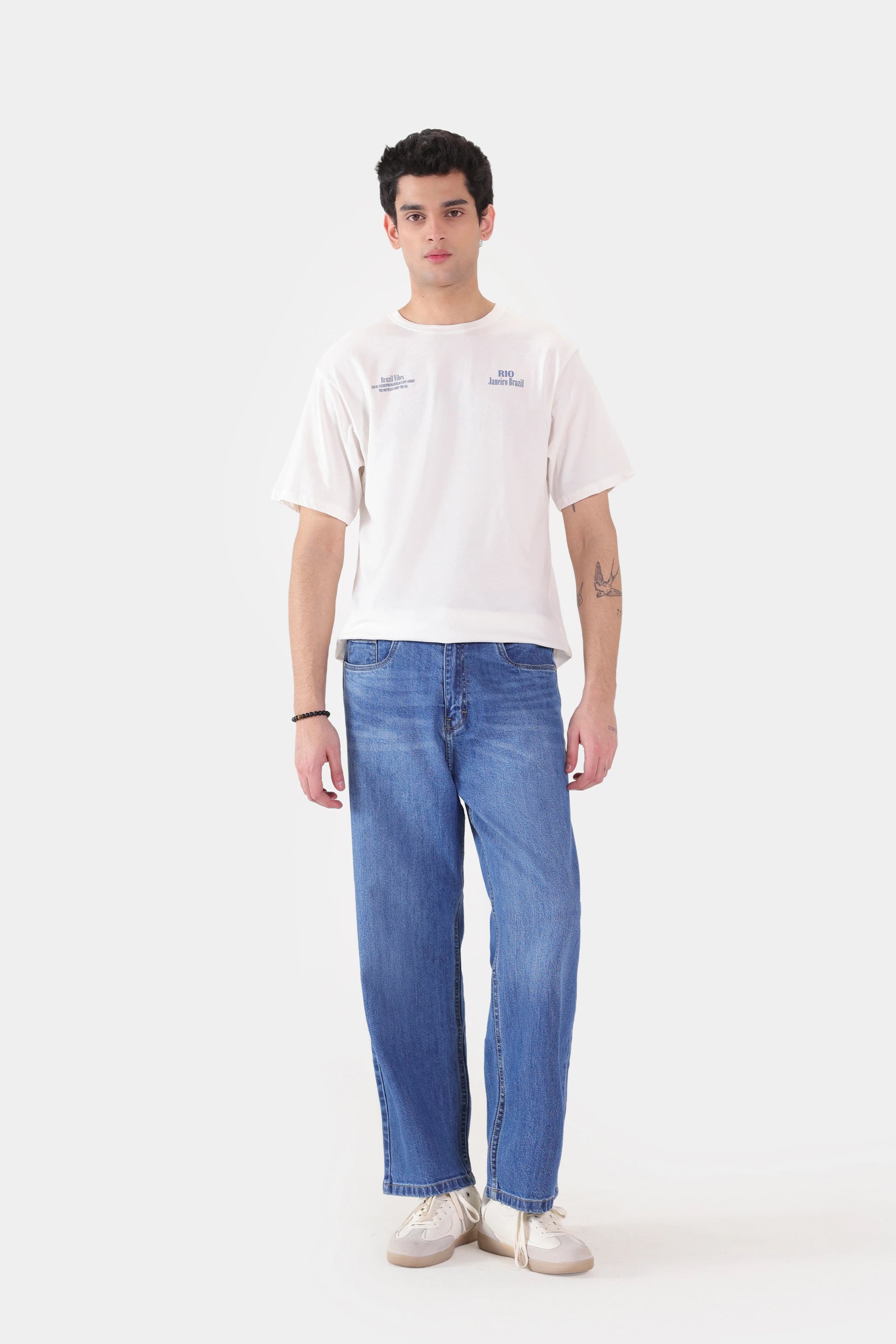 Relaxed Graphic T-Shirt - Cougar Clothing