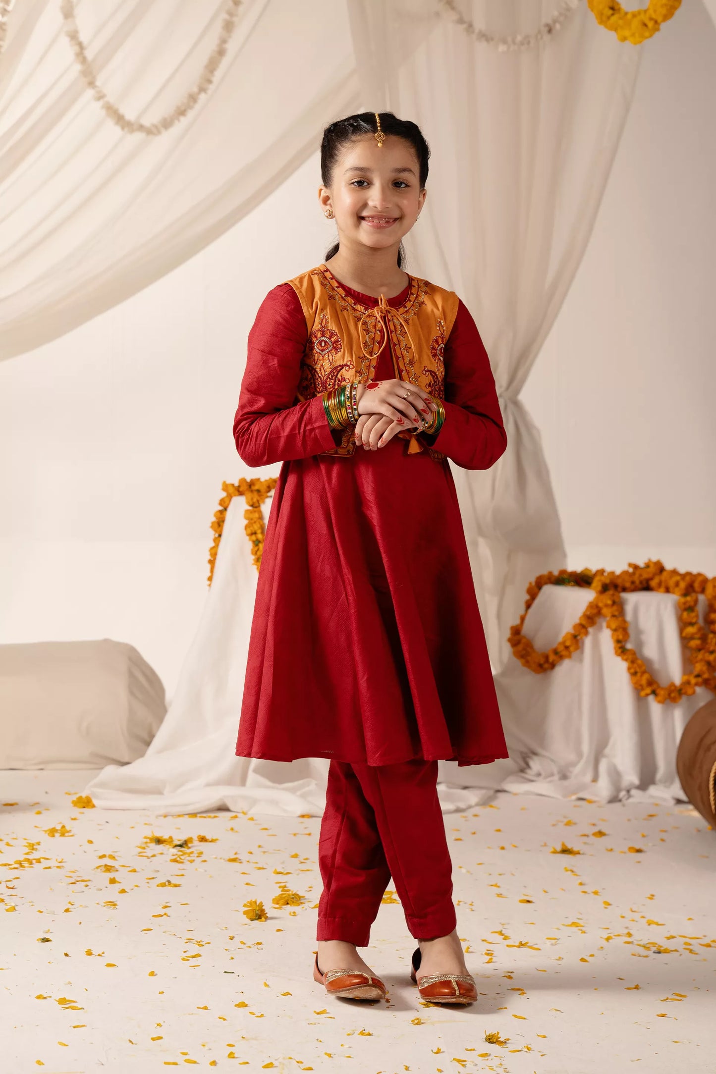 3 Piece- Embroidered Jacquard Lawn Suit - Cougar Clothing