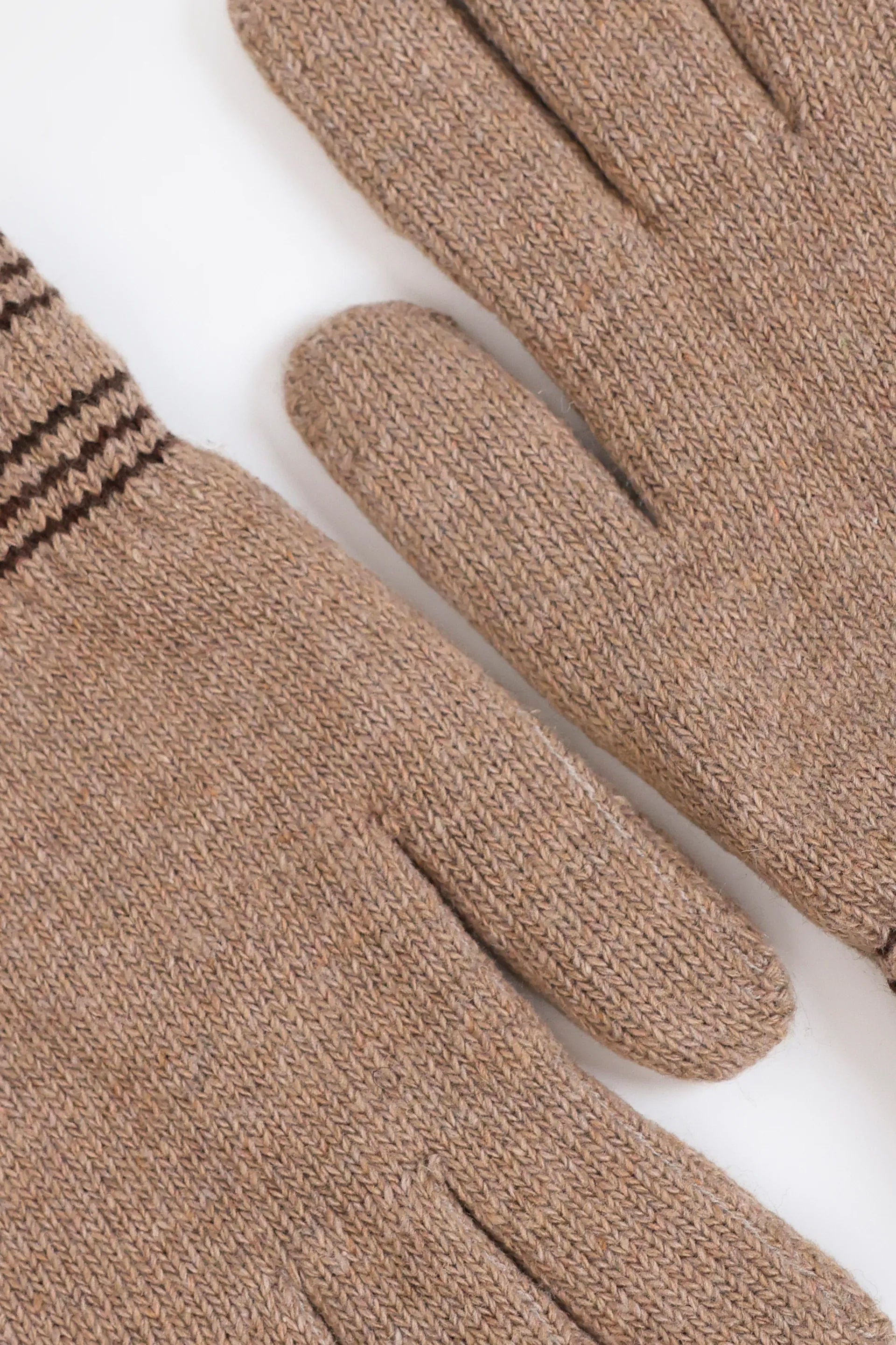 Knitted Gloves - Cougar Clothing