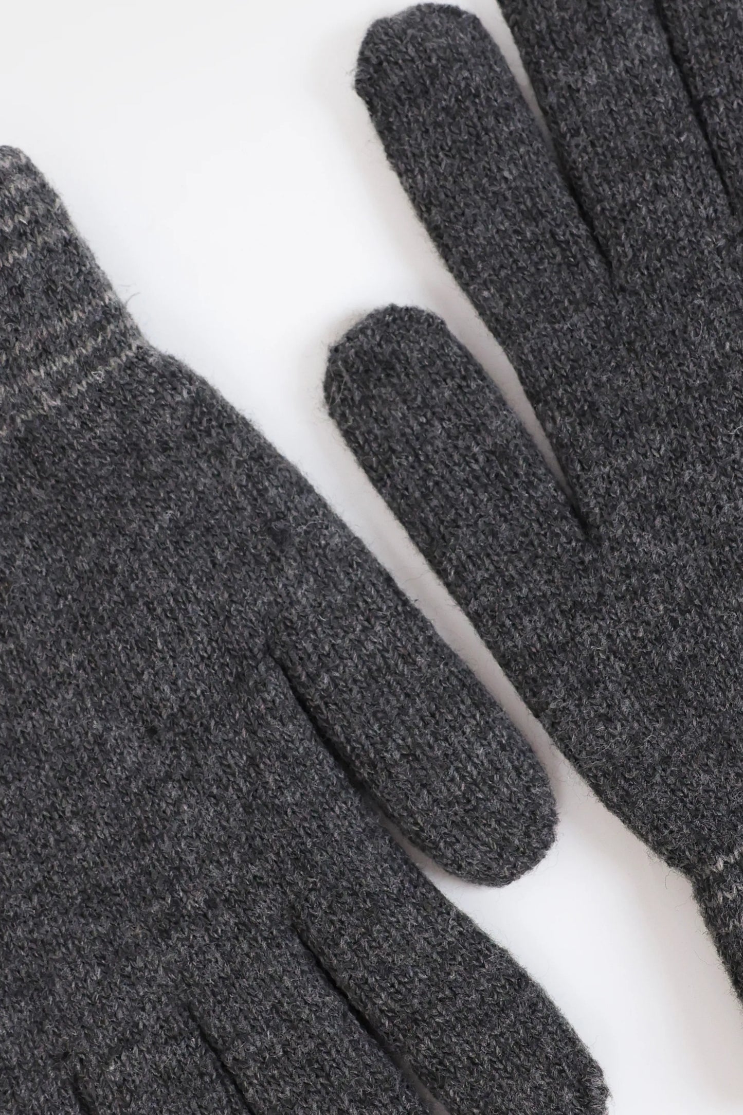 Knitted Gloves - Cougar Clothing