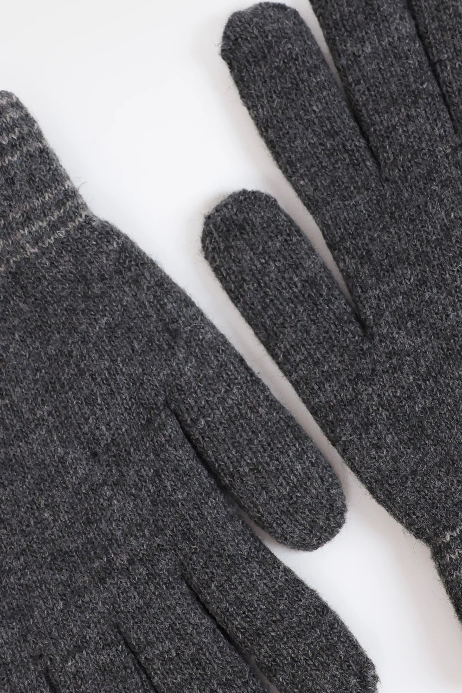Knitted Gloves - Cougar Clothing