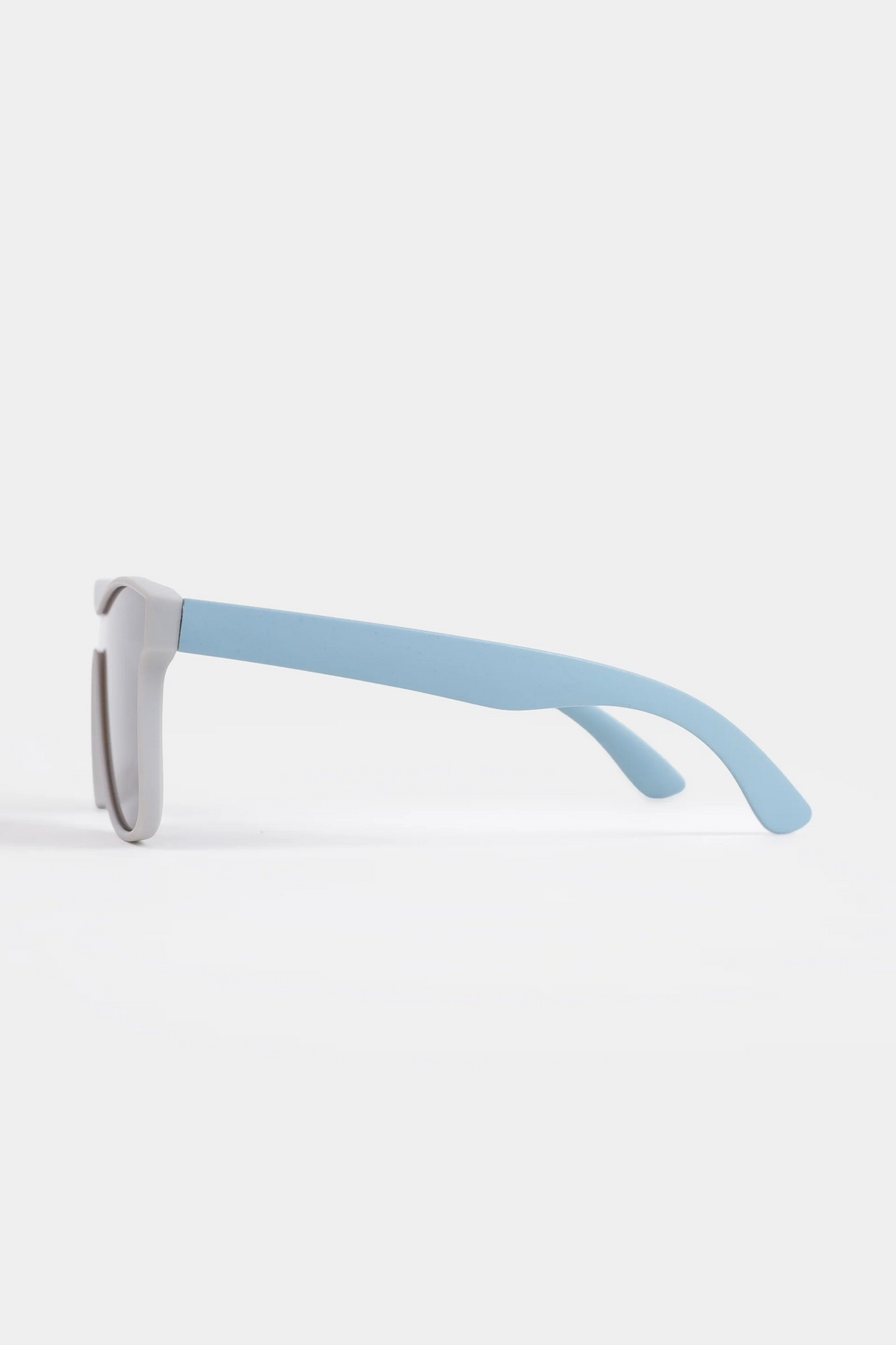 Oversized Sunglasses With Contrast Temple - Cougar Clothing