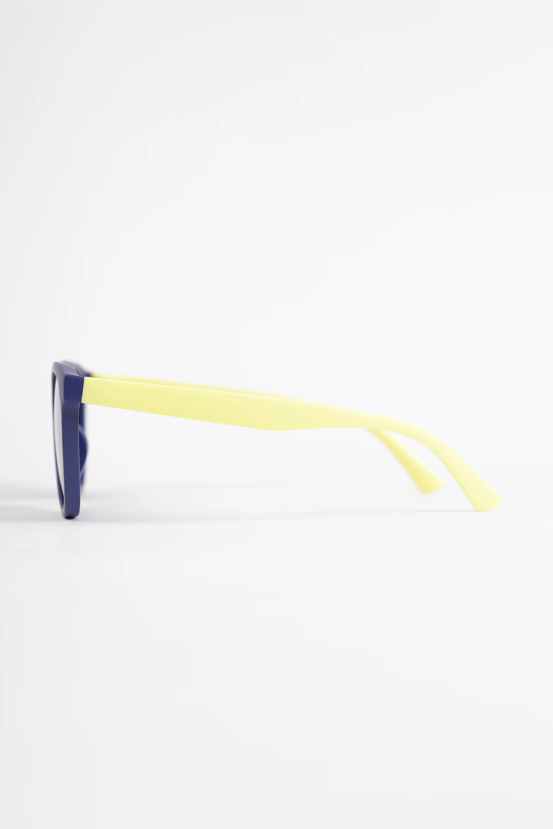 Contrast Frame Sunglasses - Cougar Clothing