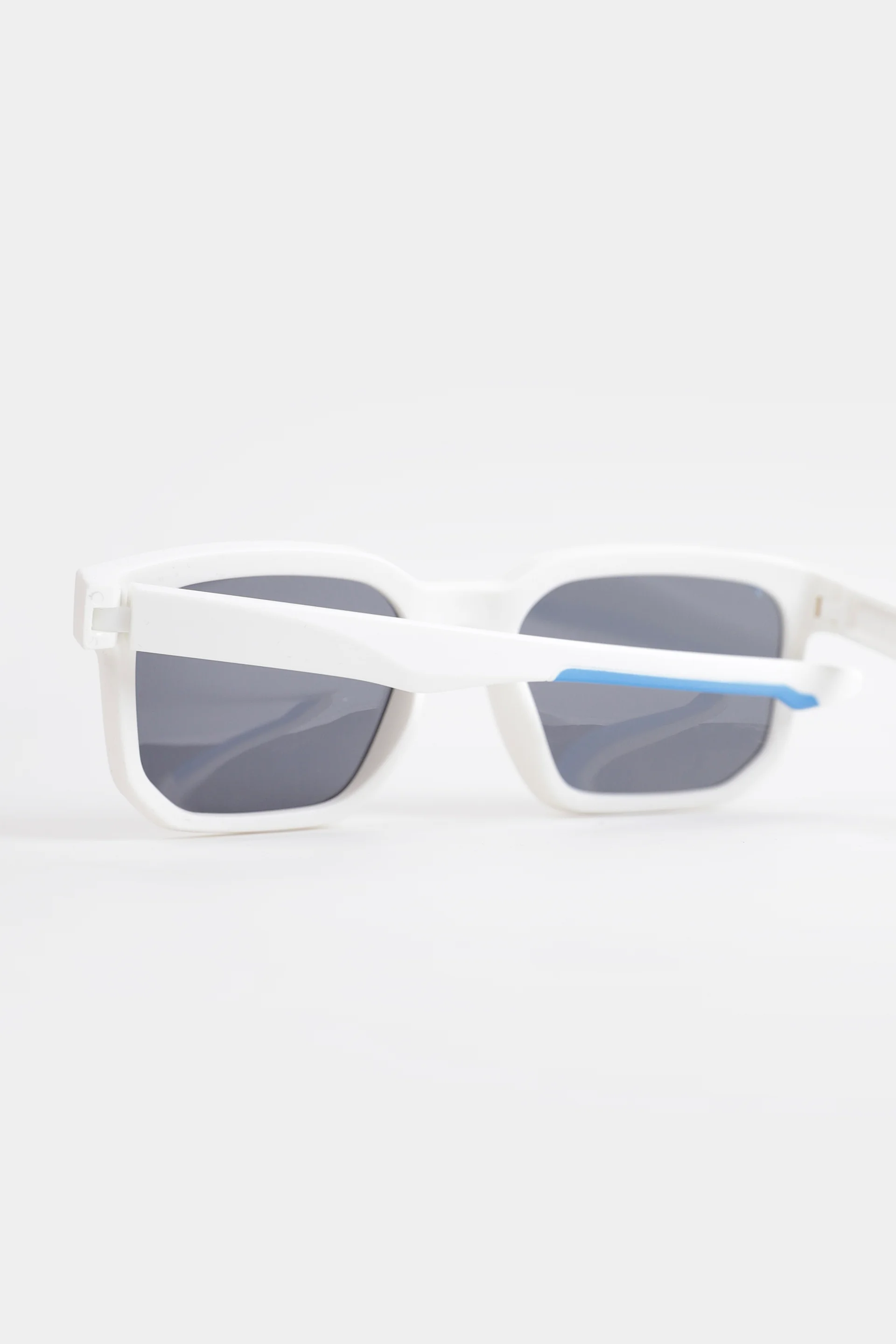 Thick Frame Sunglasses - Cougar Clothing