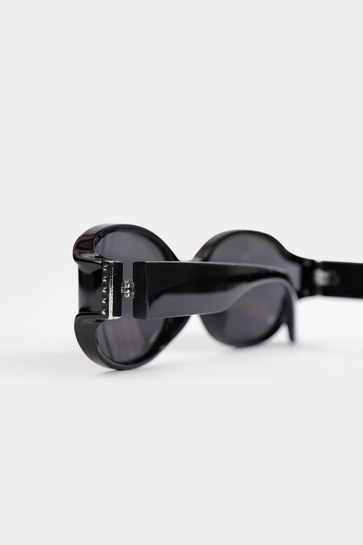Oval Sunglasses - Cougar Clothing
