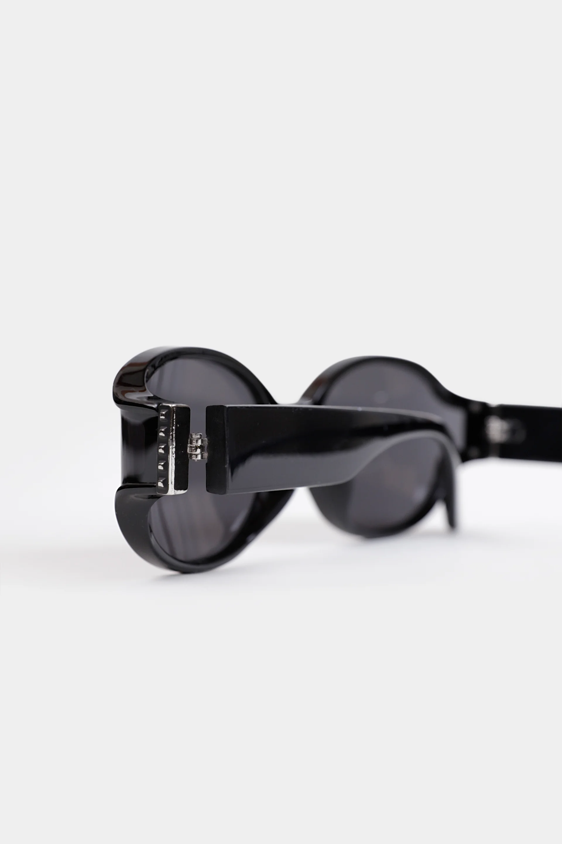 Oval Sunglasses - Cougar Clothing