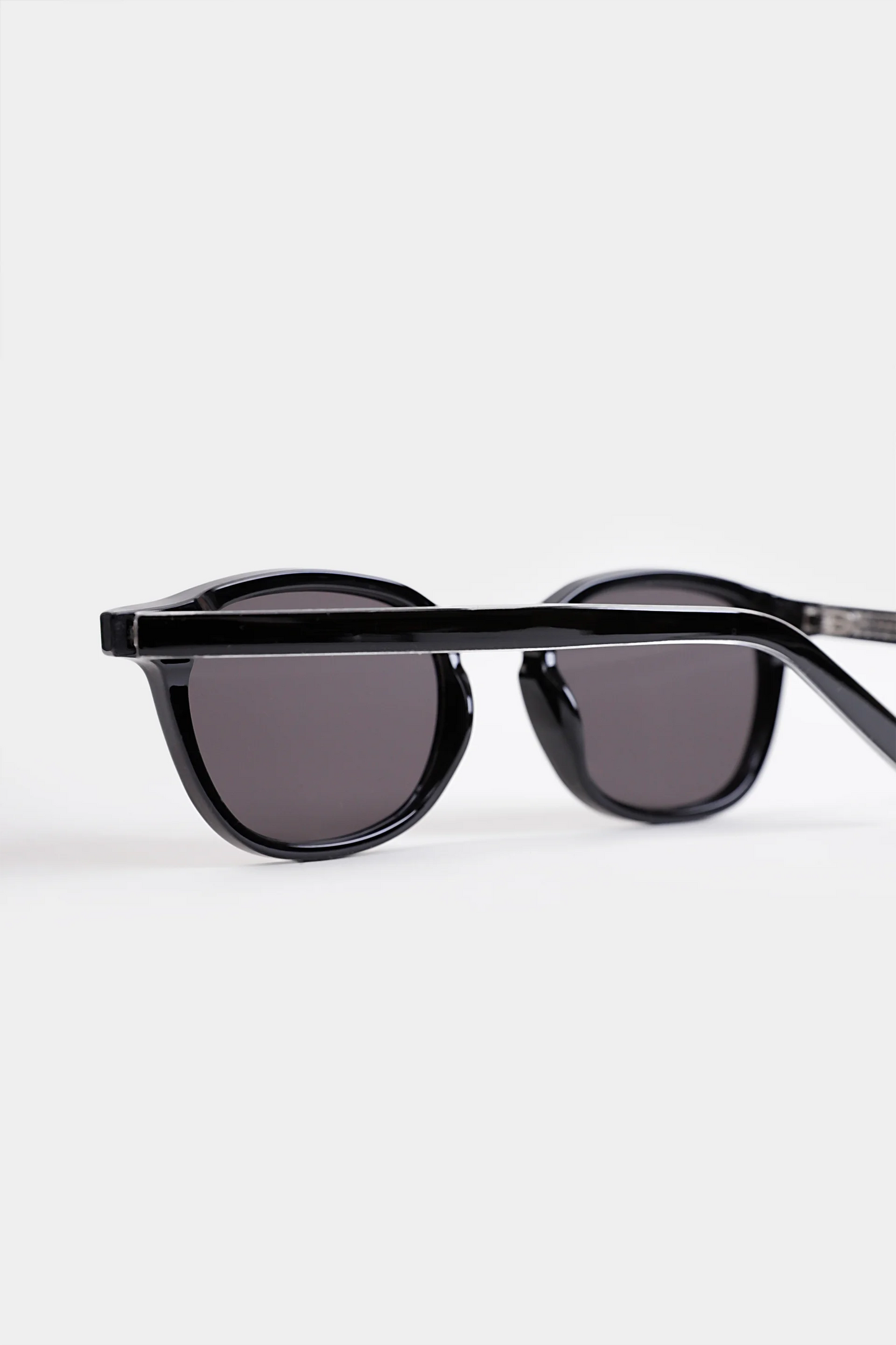 Round Tinted Sunglasses - Cougar Clothing