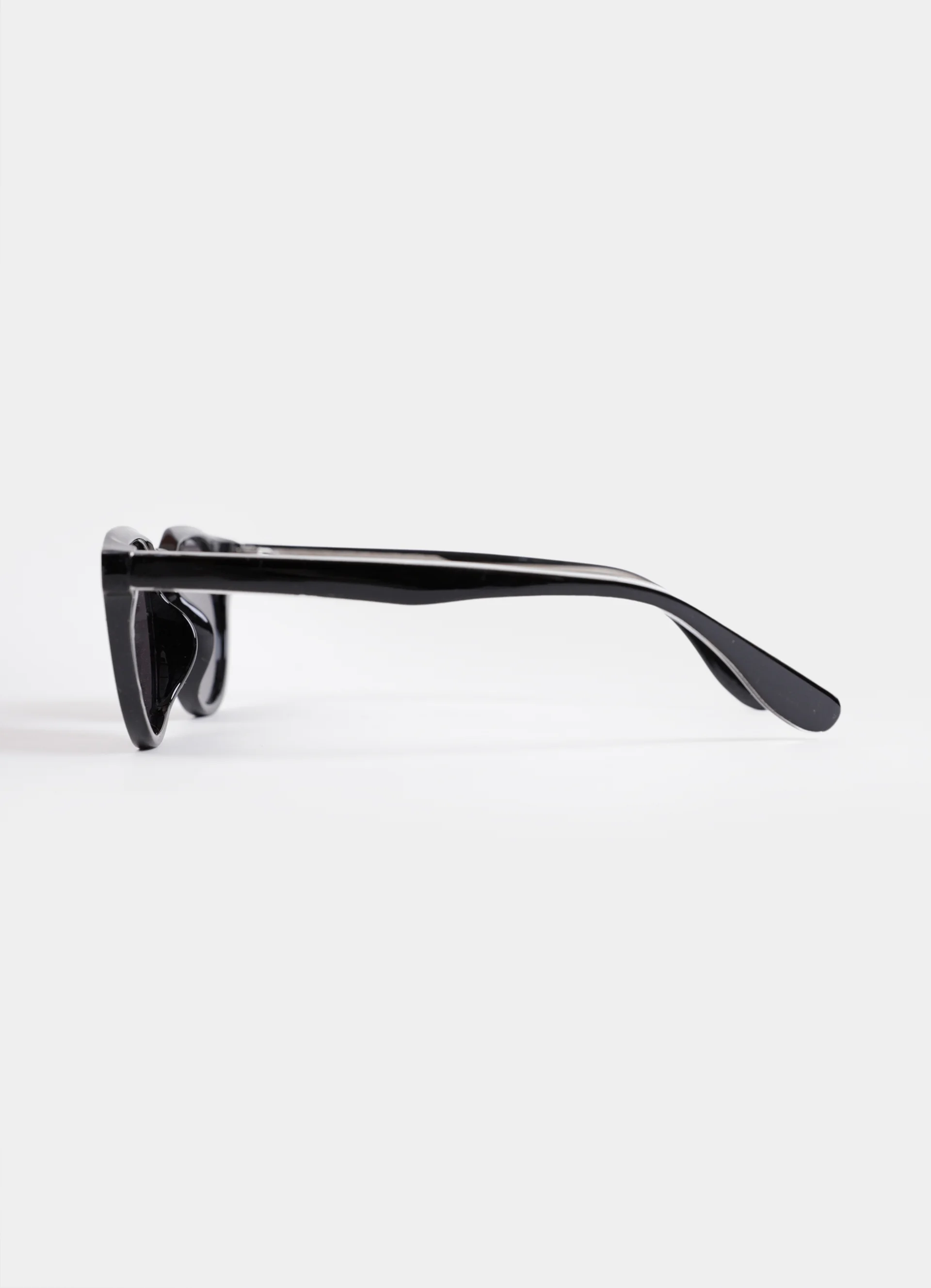 Round Sunglasses - Cougar Clothing