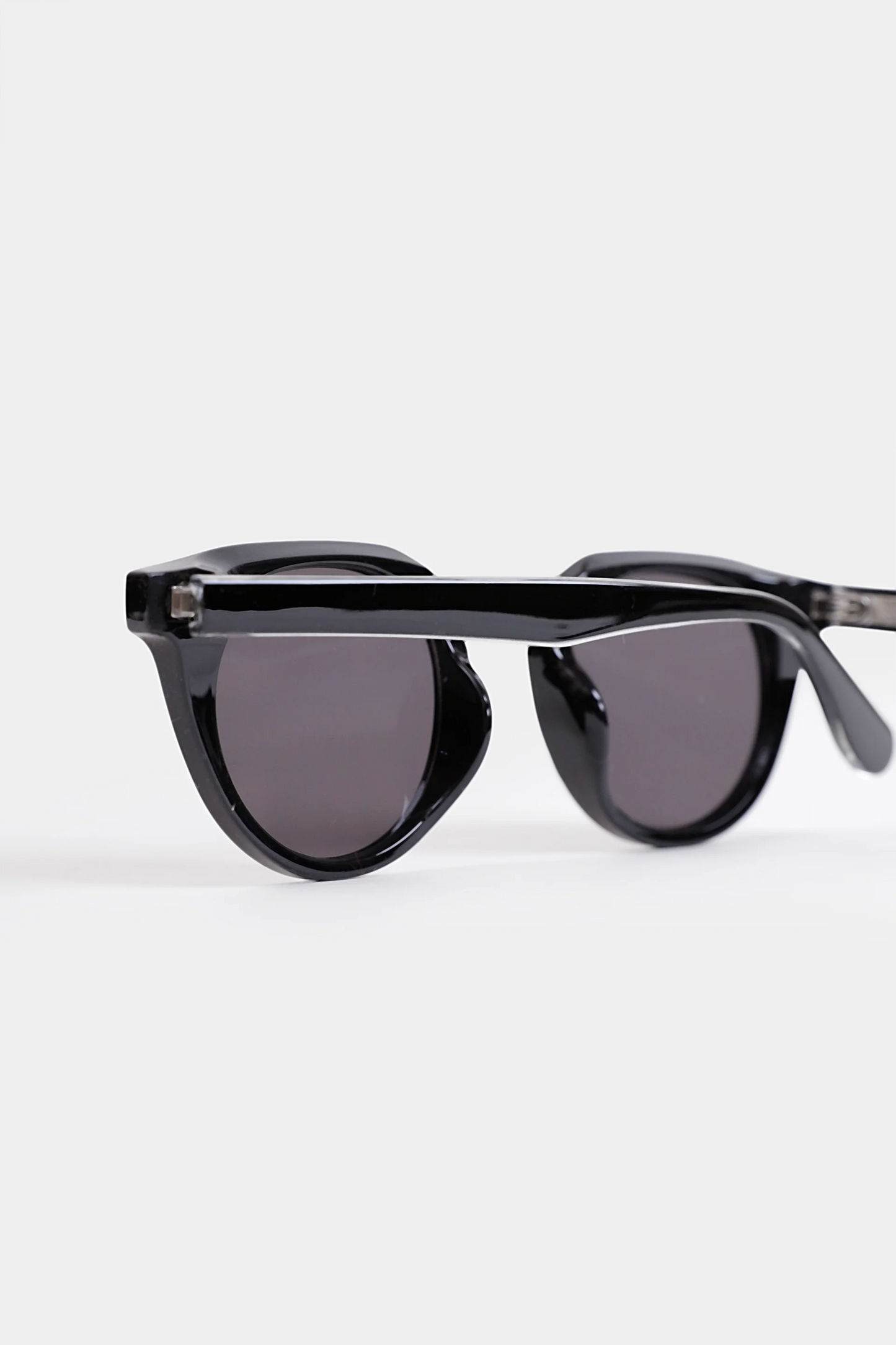 Round Sunglasses - Cougar Clothing