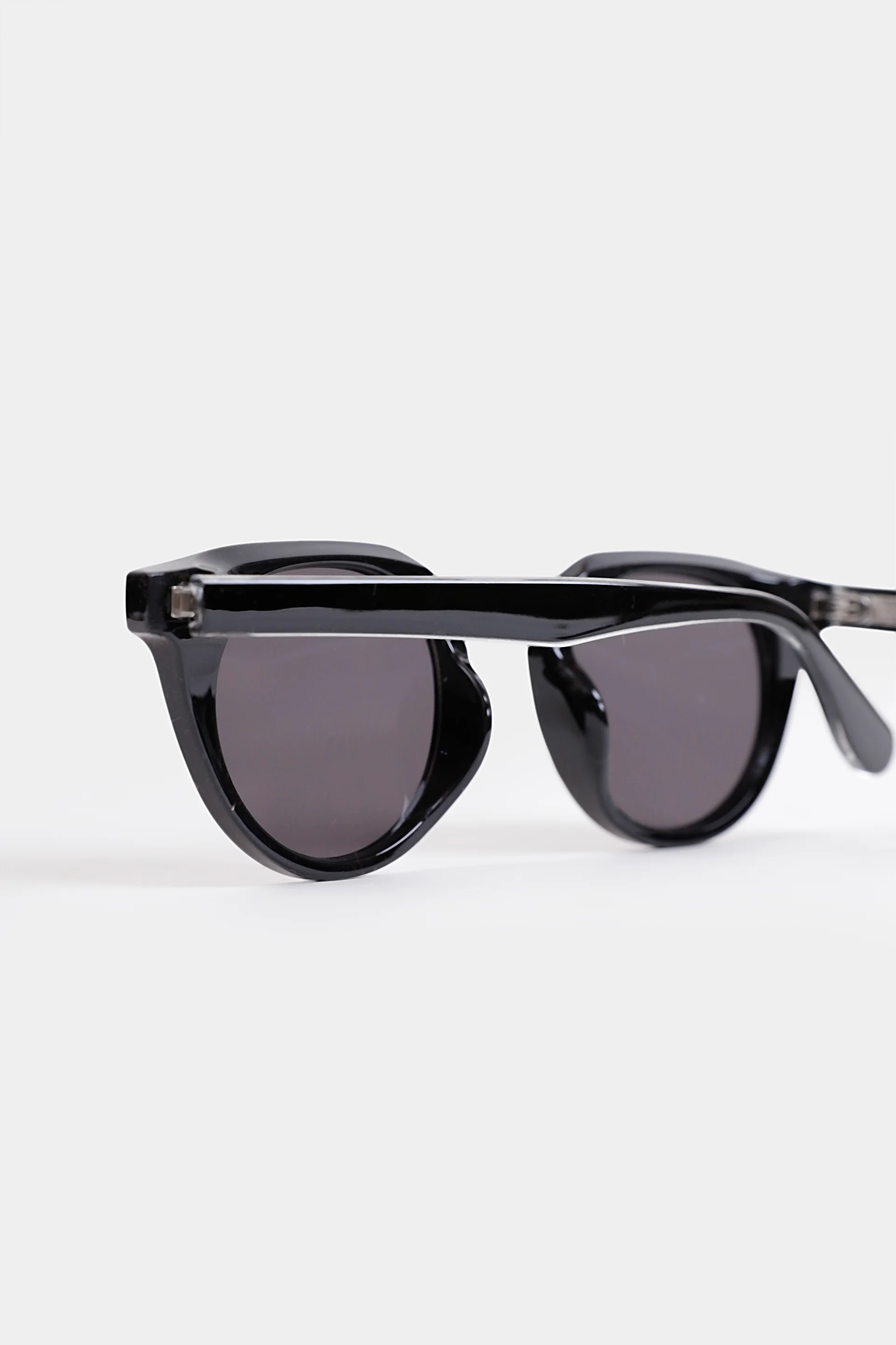 Round Sunglasses - Cougar Clothing