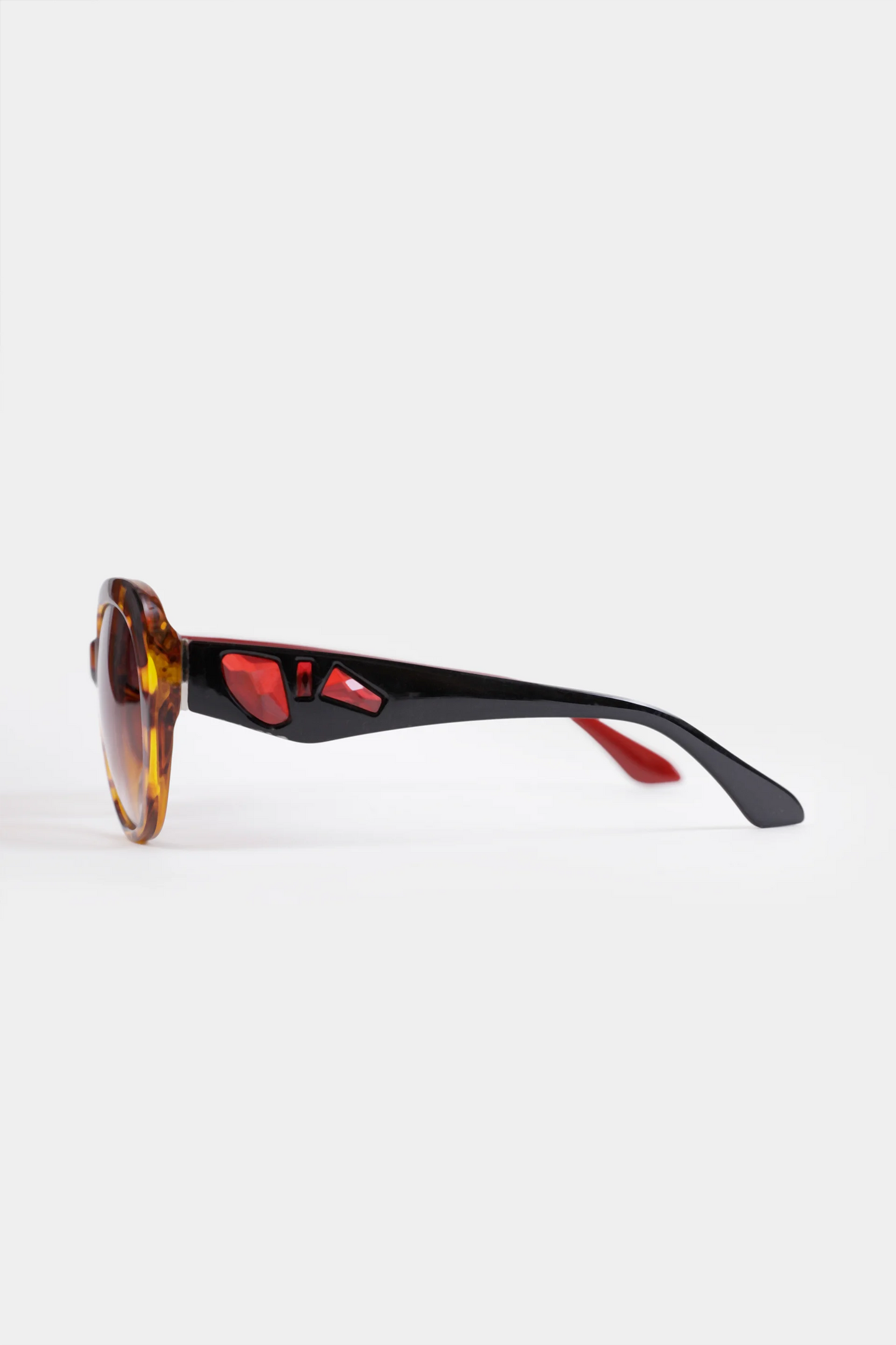 Tortoiseshell Sunglasses With Embellished Temple - Cougar Clothing
