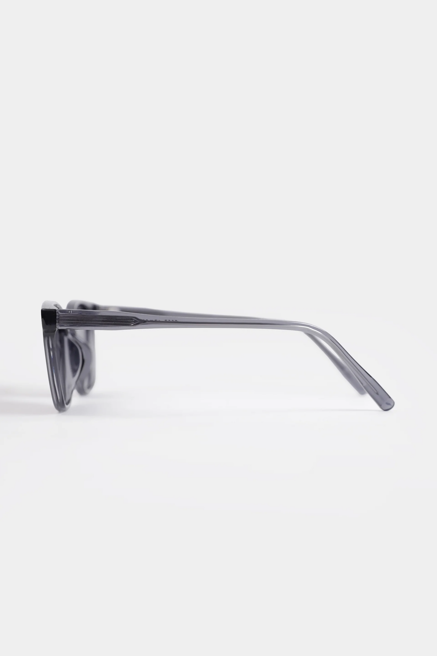 Wayfarer Sunglasses - Cougar Clothing